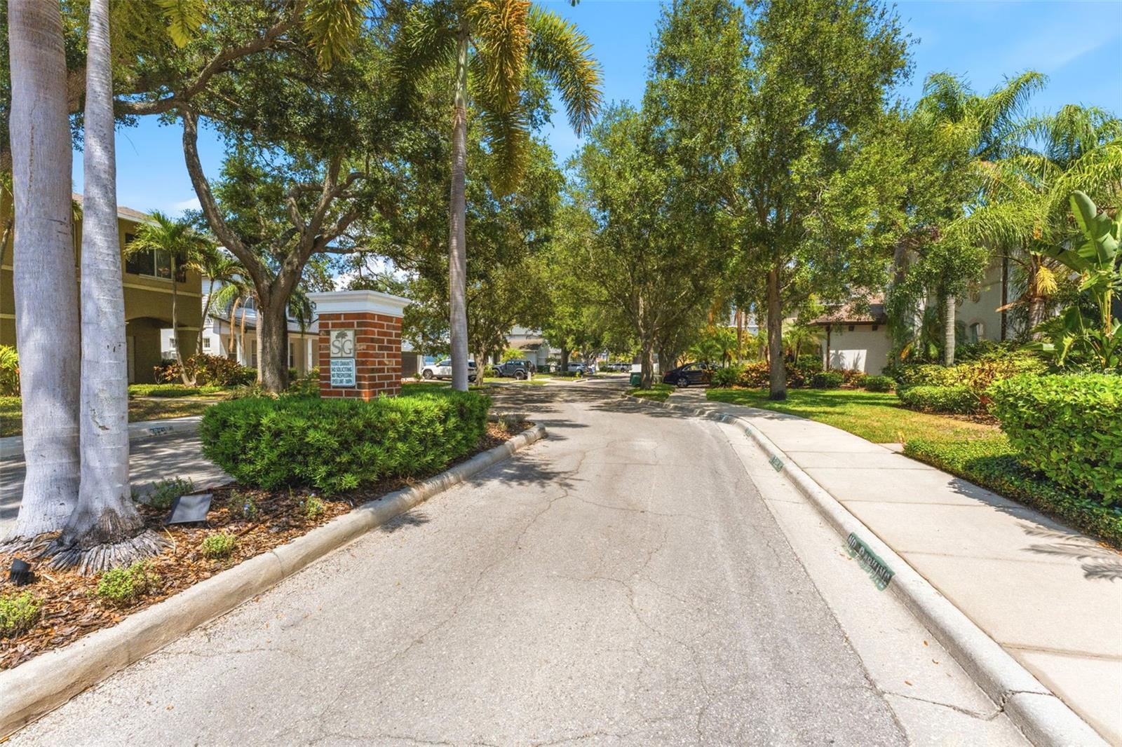 3203 LAKE GREEN CT, TAMPA, FL, 33611