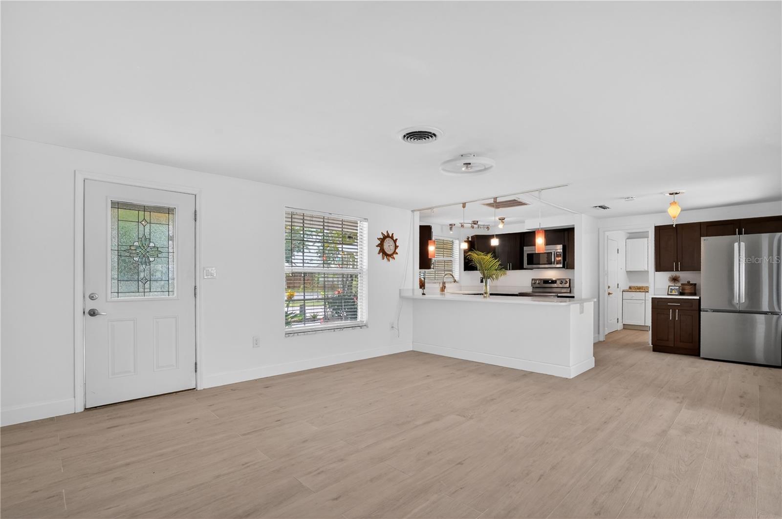 2403 VERMONT AVE E, BRADENTON, FL, 34208