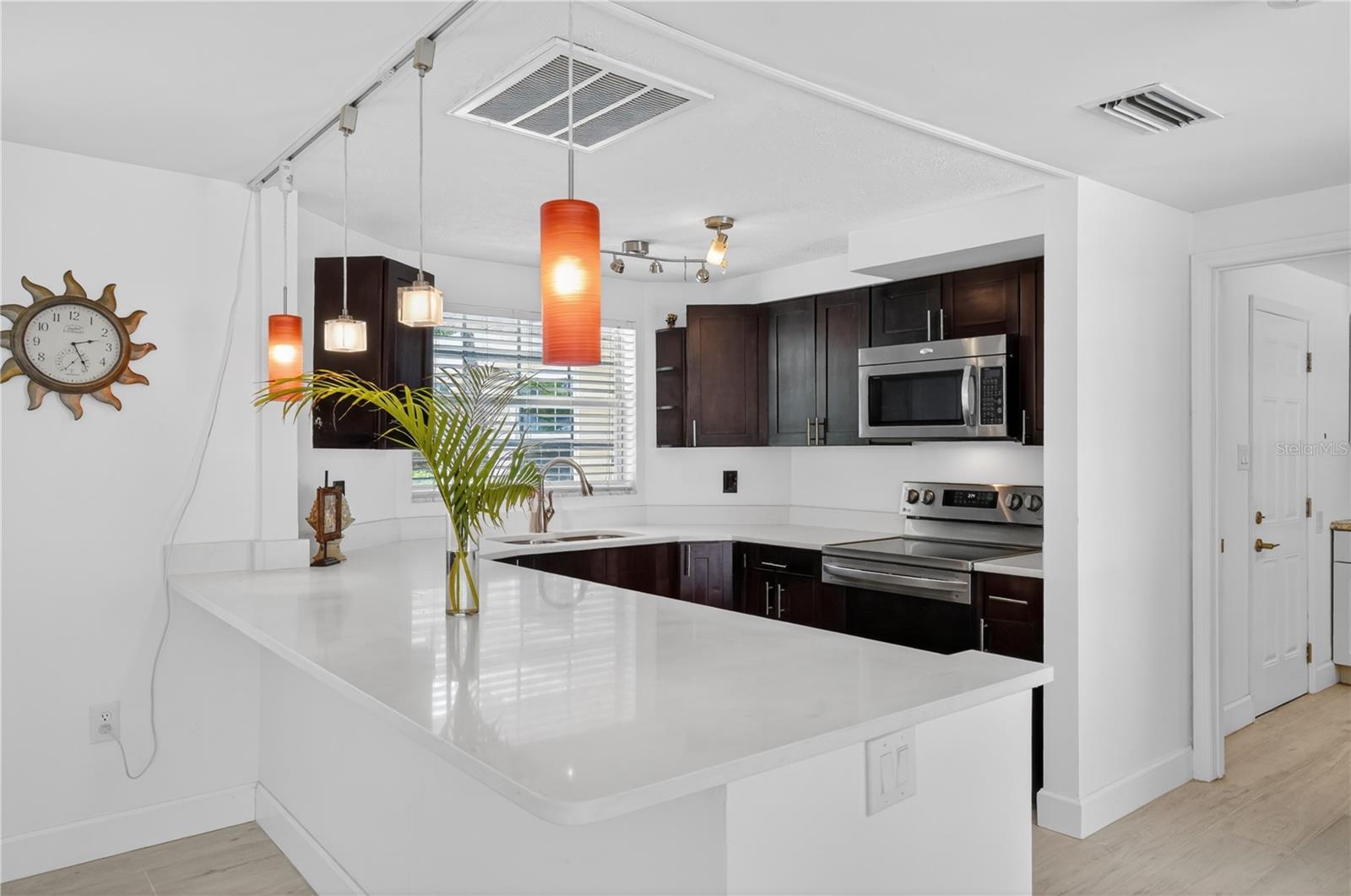 2403 VERMONT AVE E, BRADENTON, FL, 34208