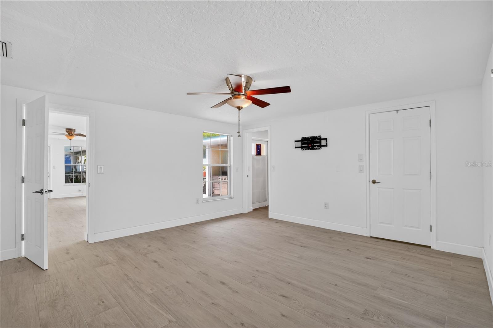 2403 VERMONT AVE E, BRADENTON, FL, 34208