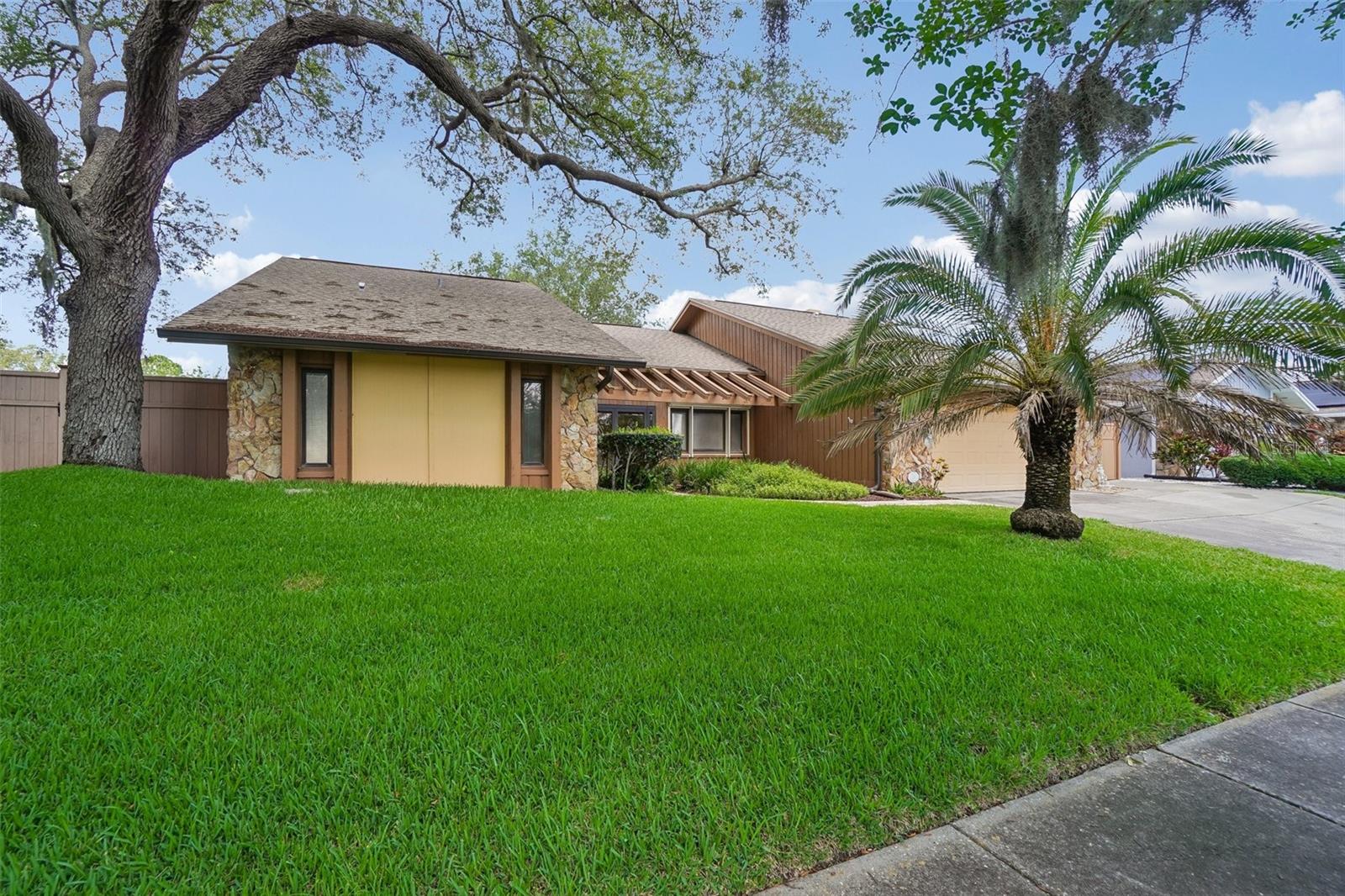 1168 ENISWOOD PKWY, PALM HARBOR, FL, 34683