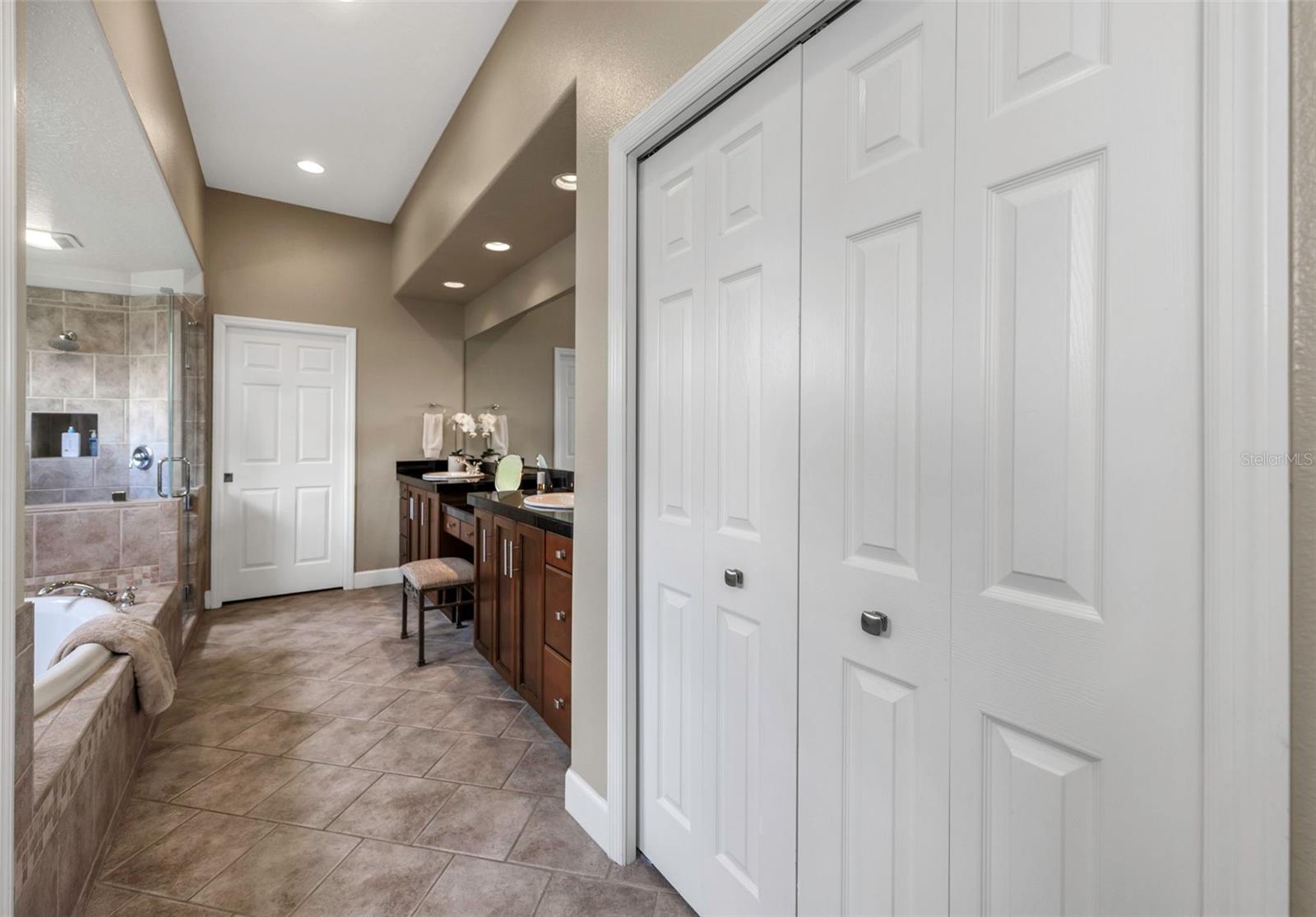 3675 JANUS WAY, PALM HARBOR, FL, 34685