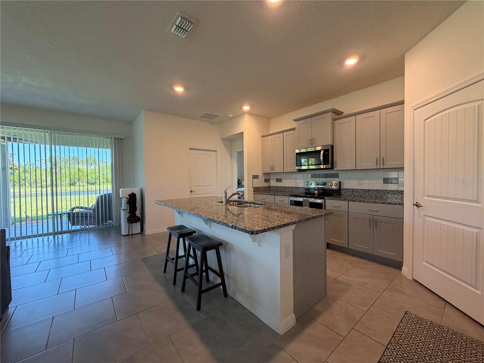 85 HUNTINGTON PL, ORMOND BEACH, FL, 32174