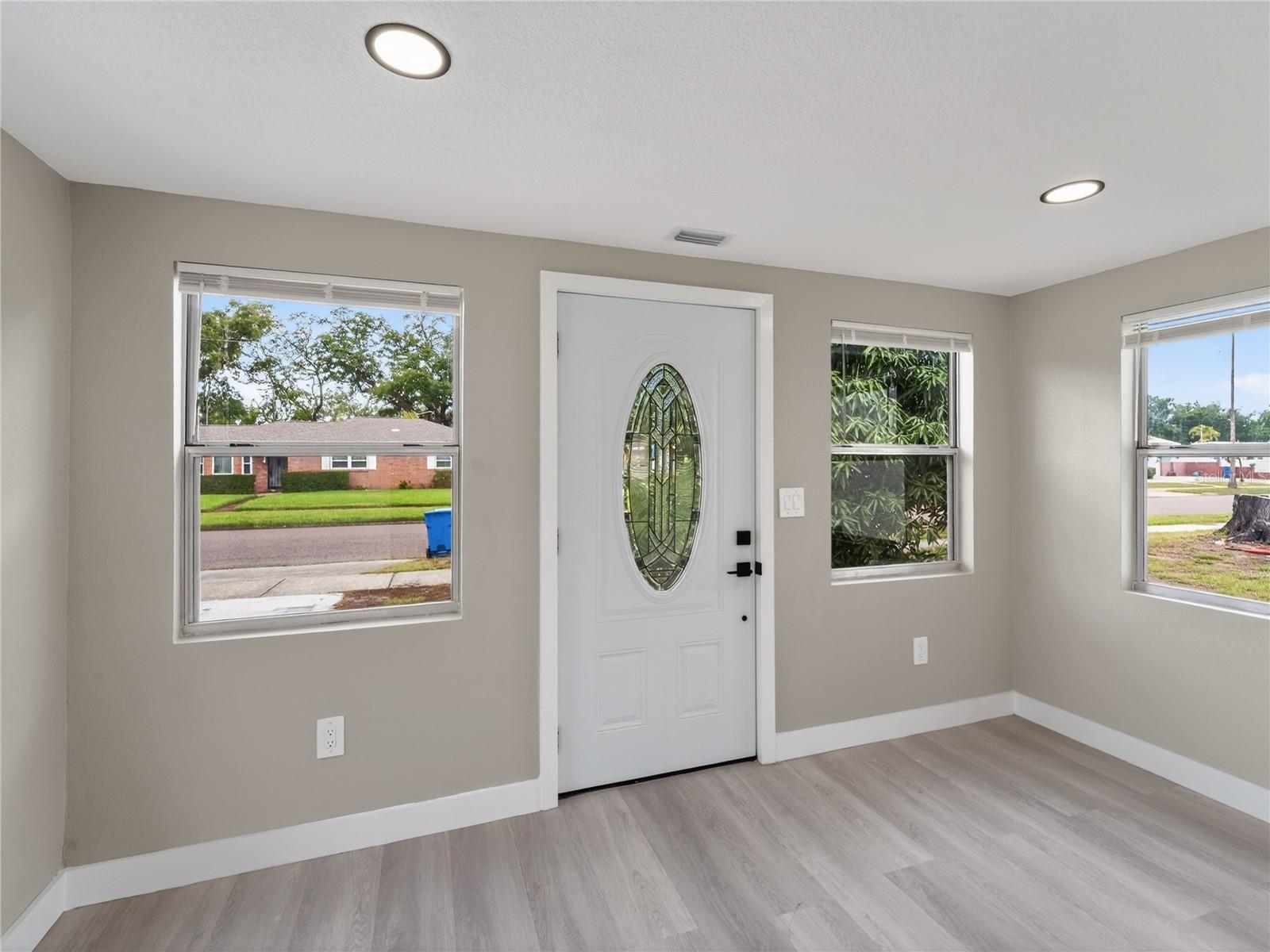 1900 25TH ST S, ST PETERSBURG, FL, 33712