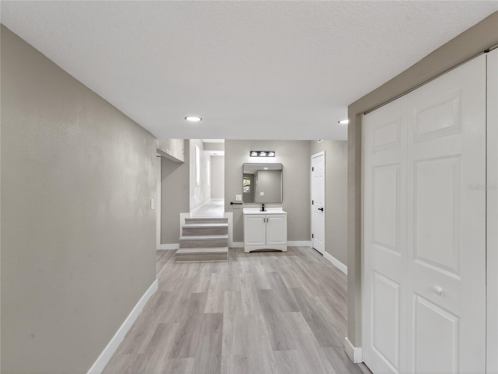 1900 25TH ST S, ST PETERSBURG, FL, 33712