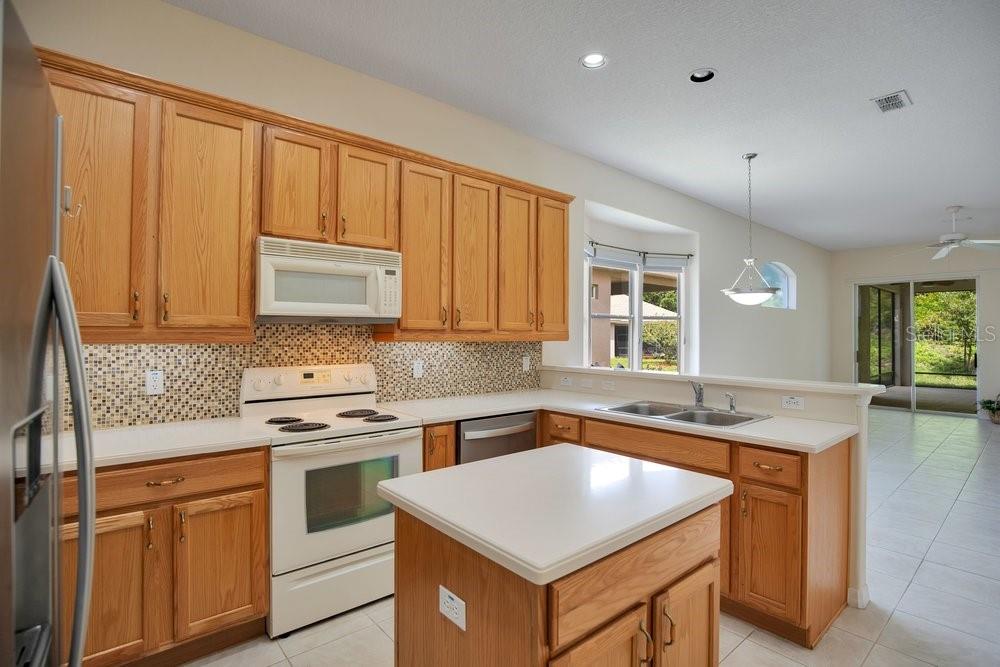 534 NEWHALL LN, DEBARY, FL, 32713