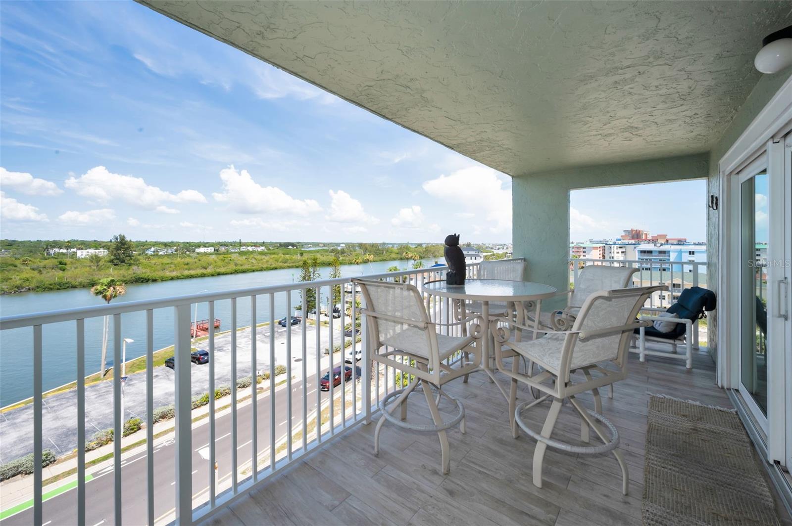 18610 GULF BLVD #610, INDIAN SHORES, FL, 33785