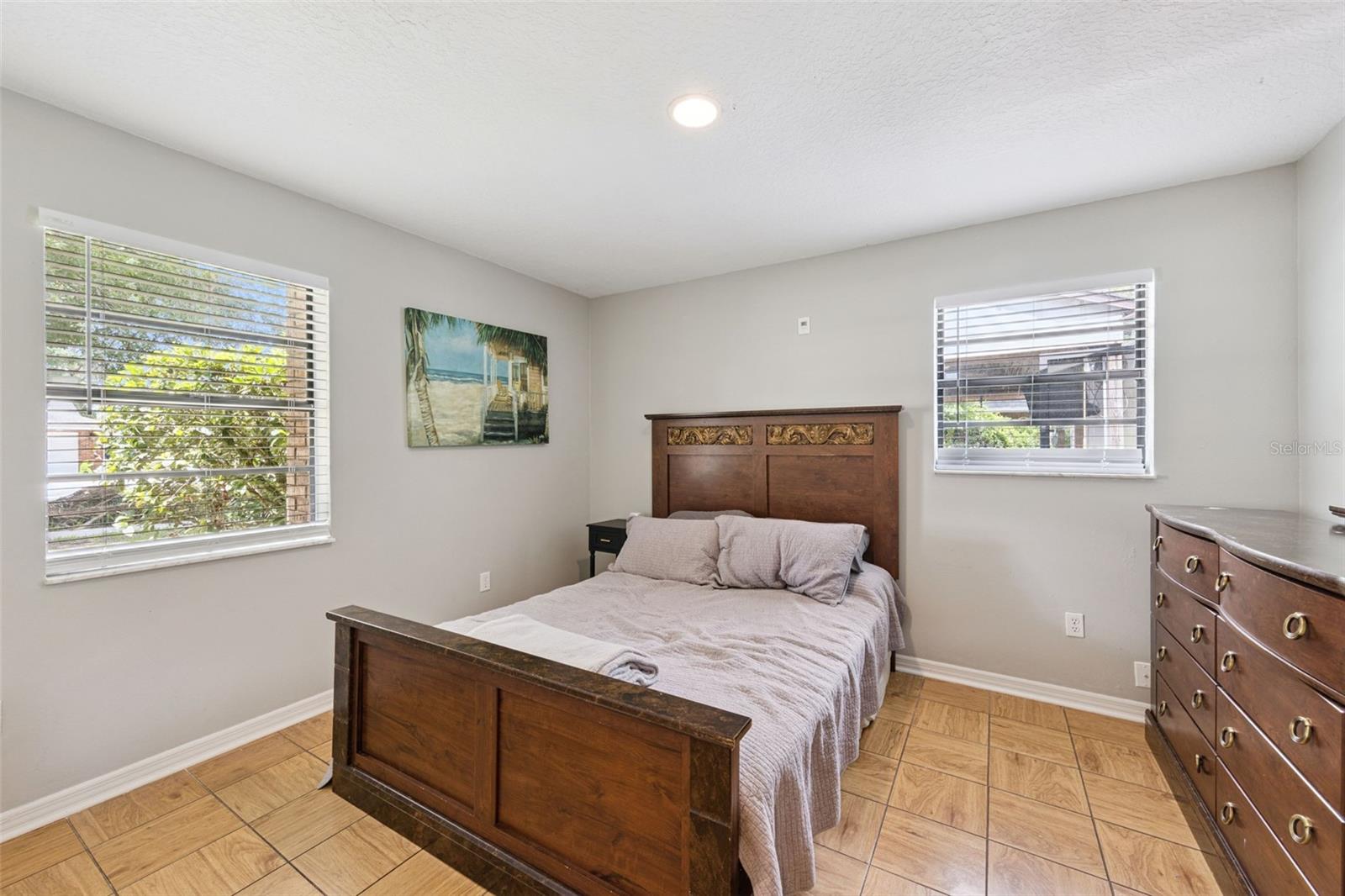 8617 AMBER OAK CT, ORLANDO, FL, 32817