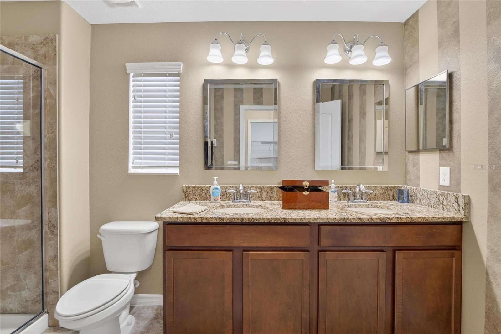 2612 LANTERN HILL AVE, BRANDON, FL, 33511
