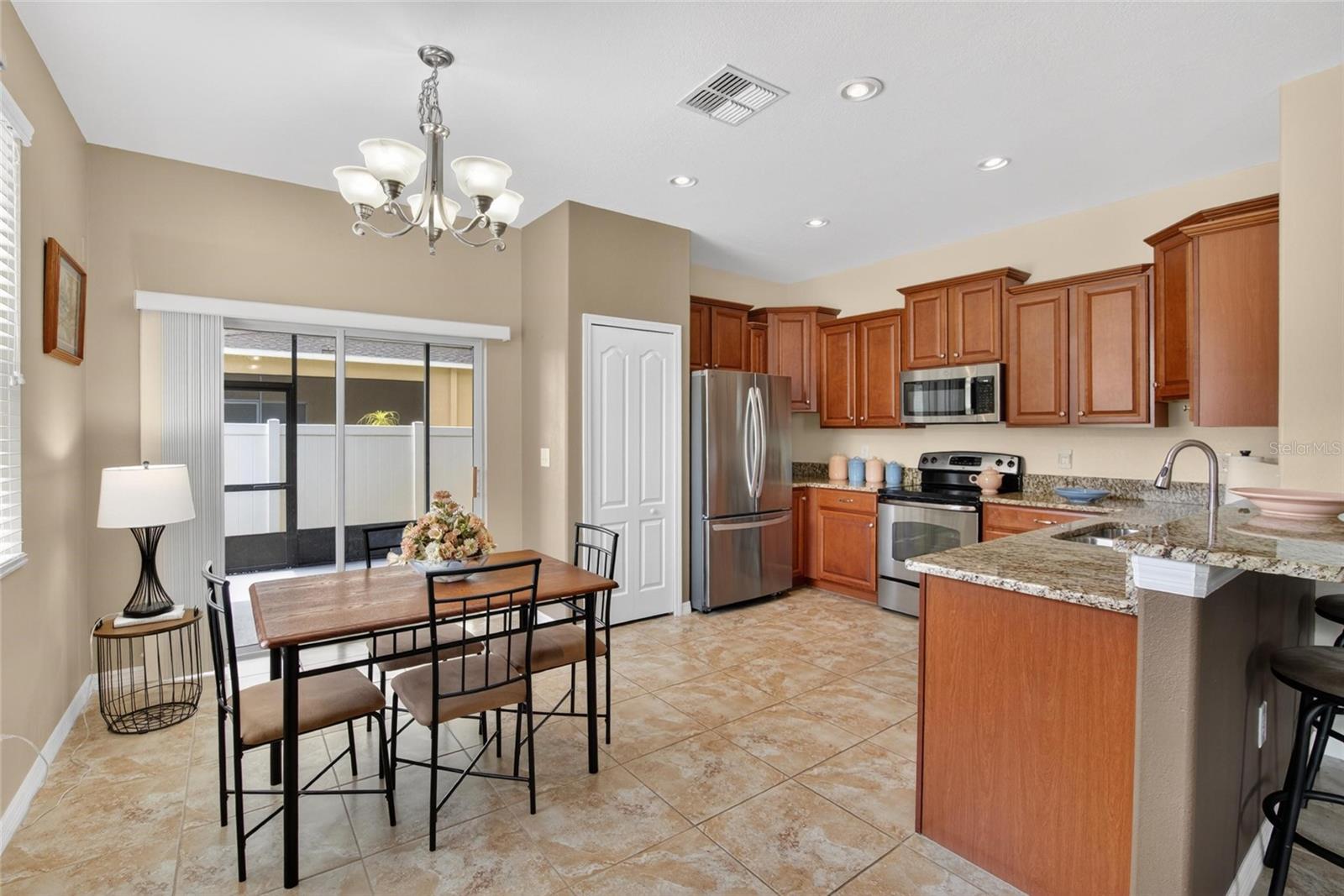 2612 LANTERN HILL AVE, BRANDON, FL, 33511
