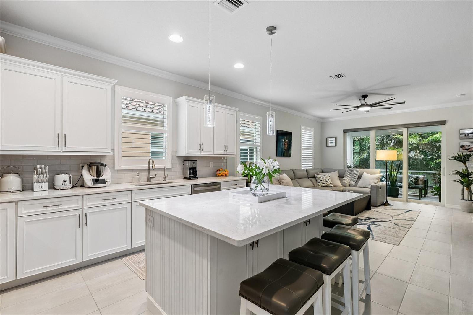 121 COLEBROOK CT, VENICE, FL, 34292
