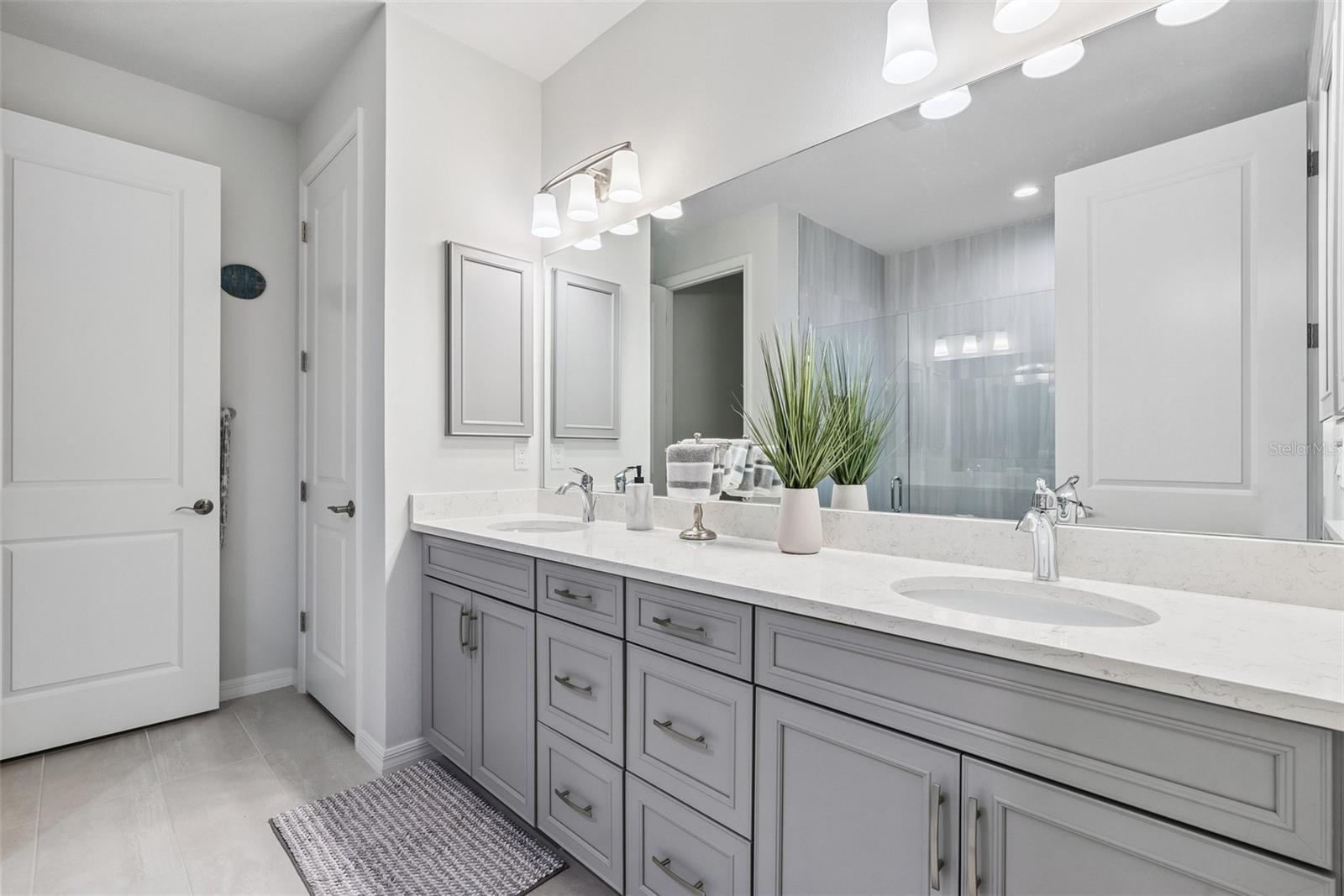 121 COLEBROOK CT, VENICE, FL, 34292