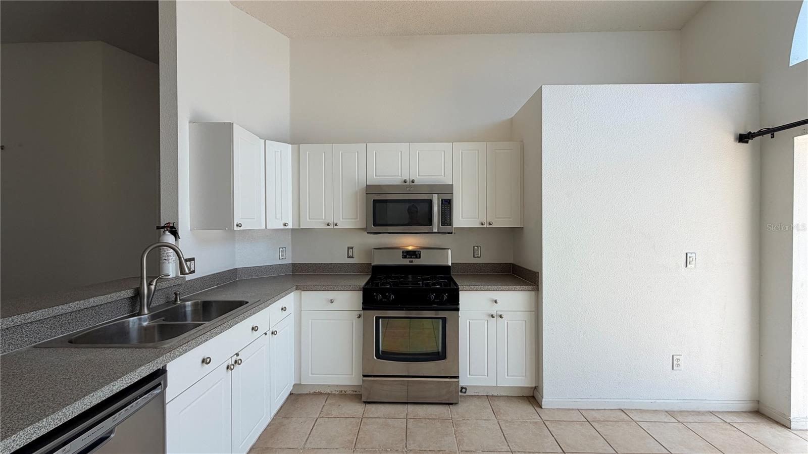 6740 BOUGANVILLEA CRESCENT DR, ORLANDO, FL, 32809