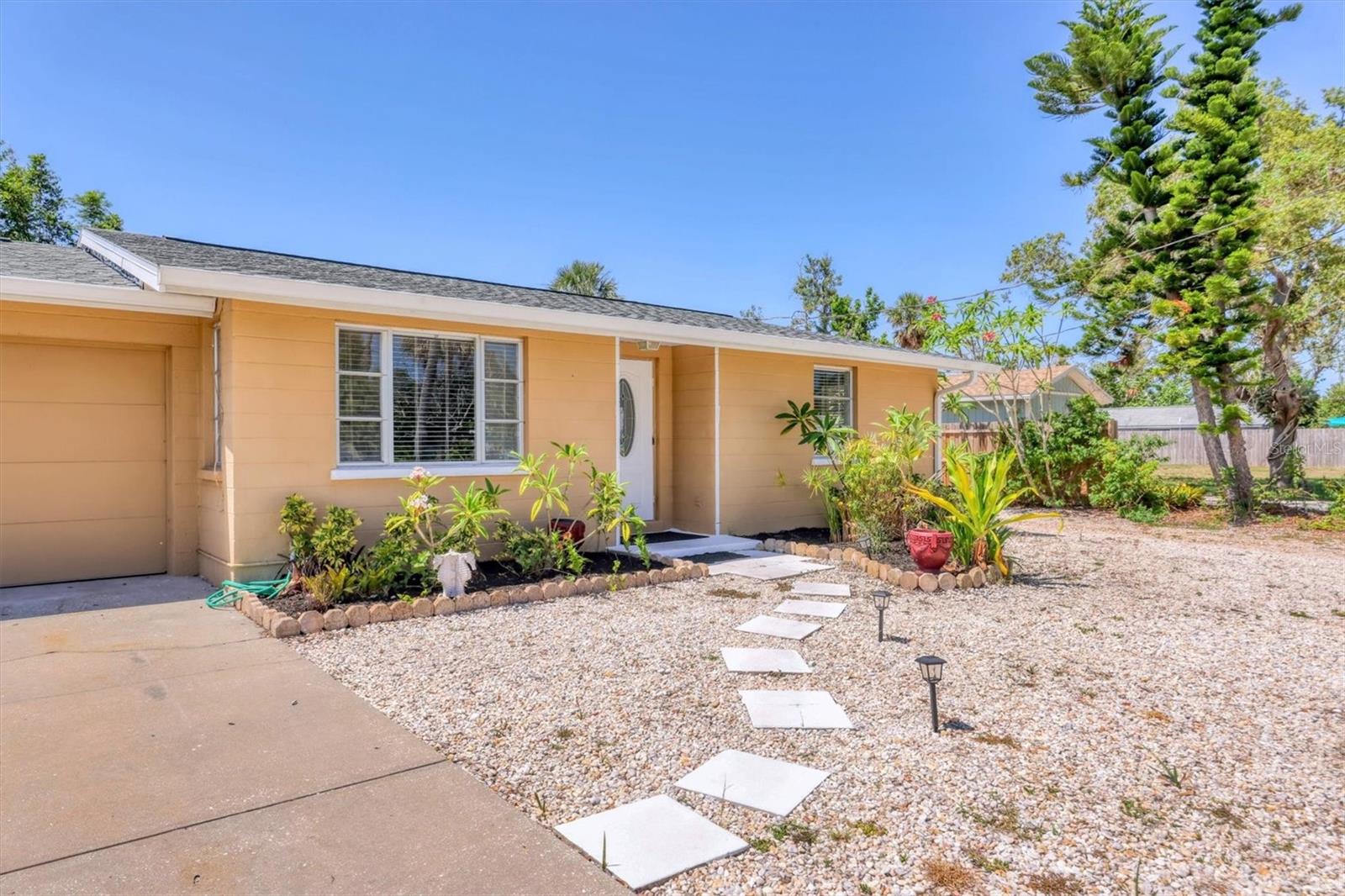 39 1ST AVE, ENGLEWOOD, FL, 34223