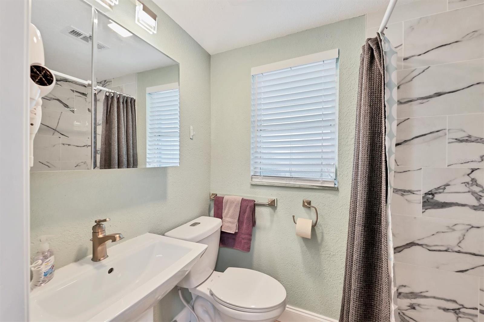 39 1ST AVE, ENGLEWOOD, FL, 34223