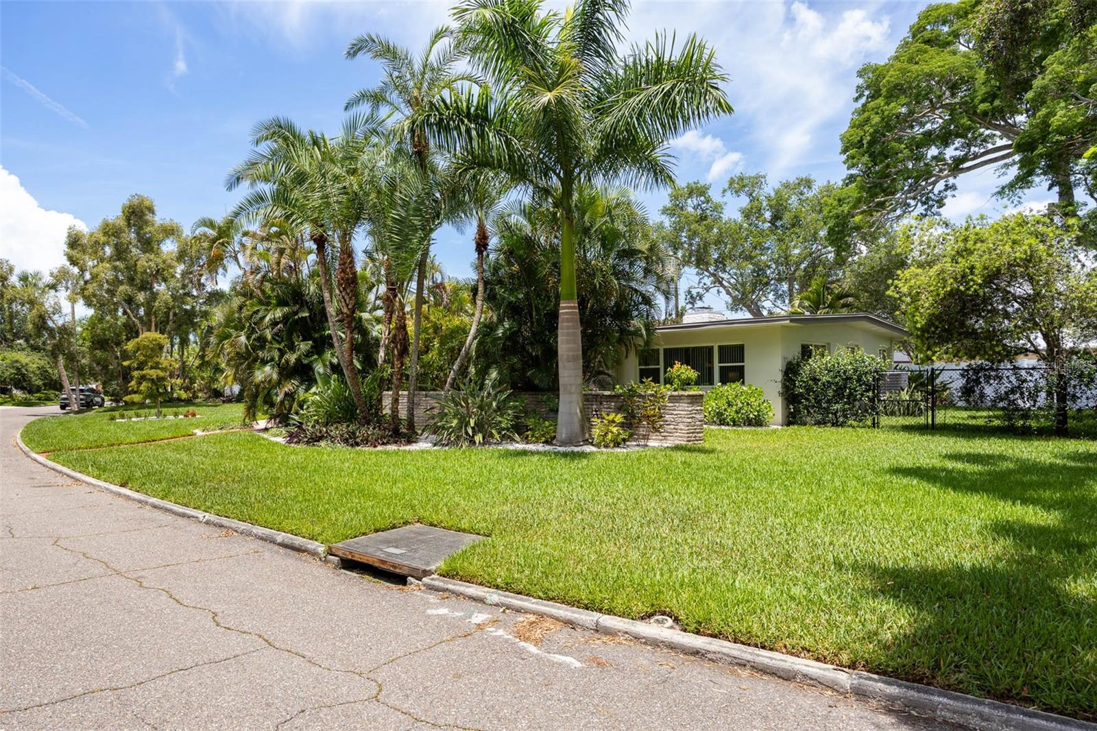 6311 BAHAMA SHORES DR S, ST PETERSBURG, FL, 33705