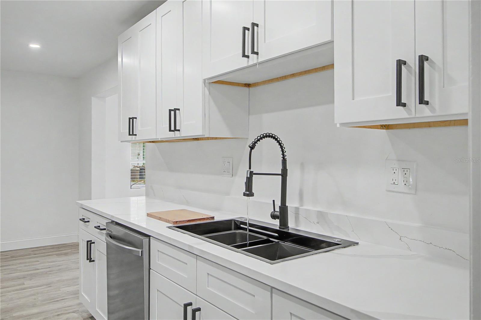 3 KANSAS ST, BEVERLY HILLS, FL, 34465