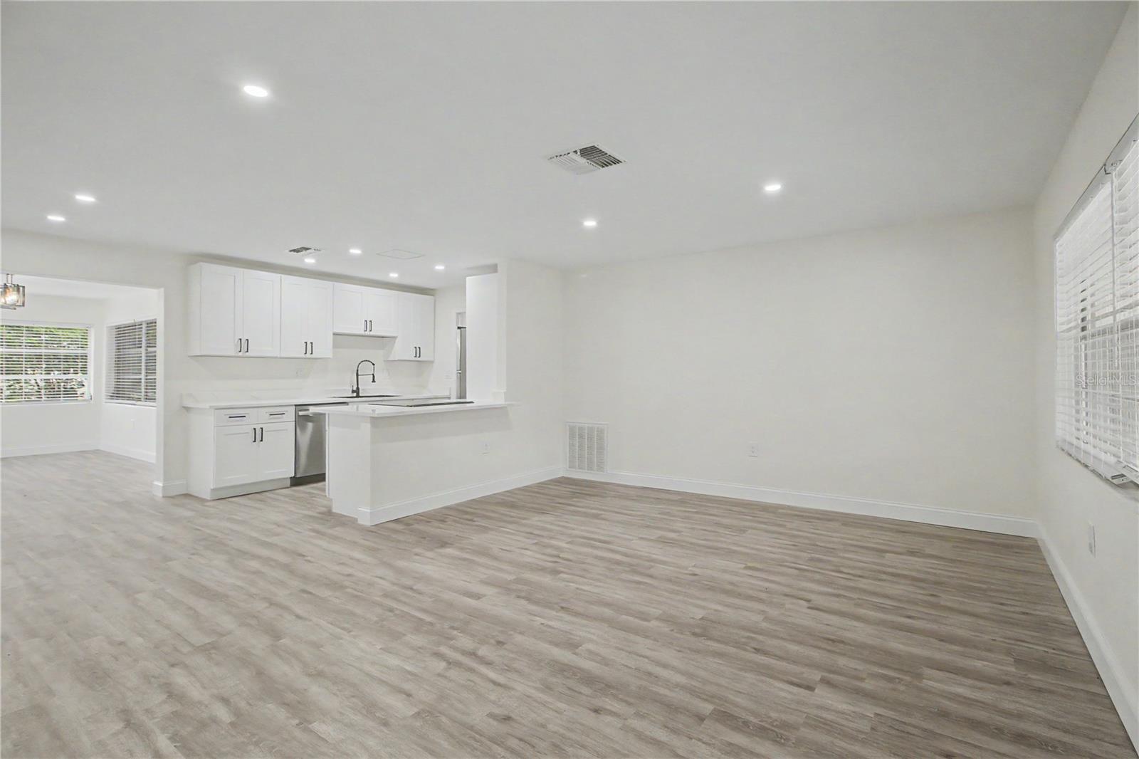 3 KANSAS ST, BEVERLY HILLS, FL, 34465
