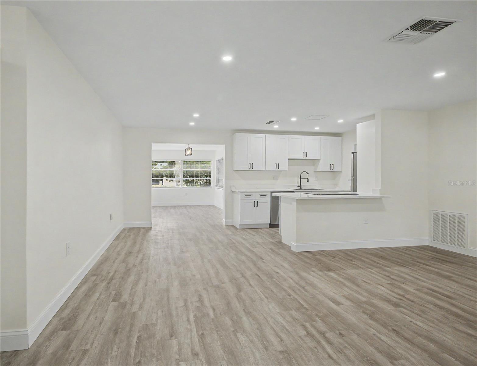 3 KANSAS ST, BEVERLY HILLS, FL, 34465