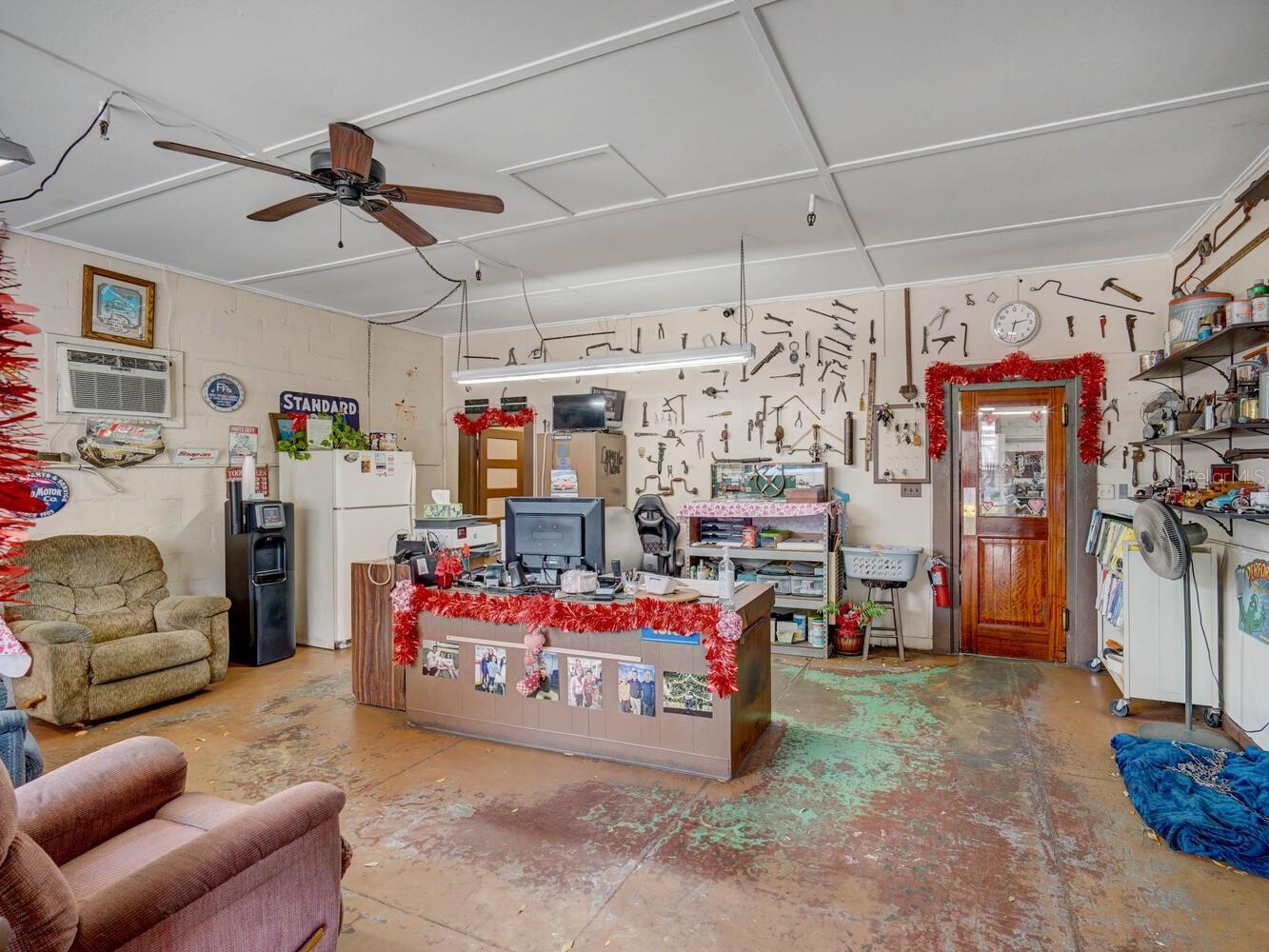 6118 GRAND BLVD, NEW PORT RICHEY, FL, 34652