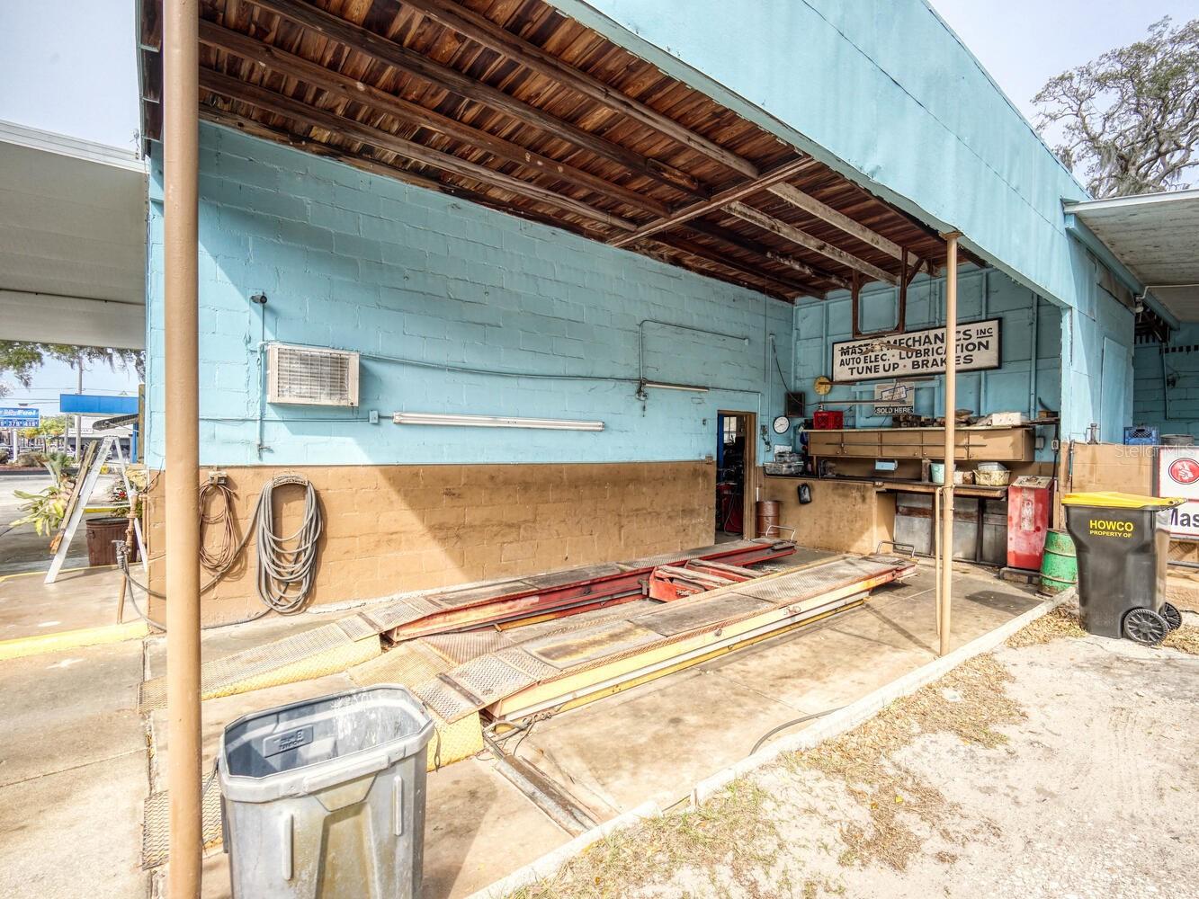 6118 GRAND BLVD, NEW PORT RICHEY, FL, 34652
