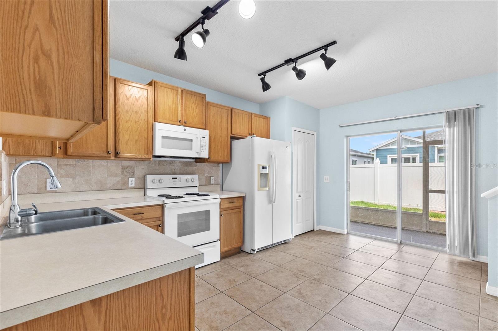 16221 SWAN VIEW CIR, ODESSA, FL, 33556