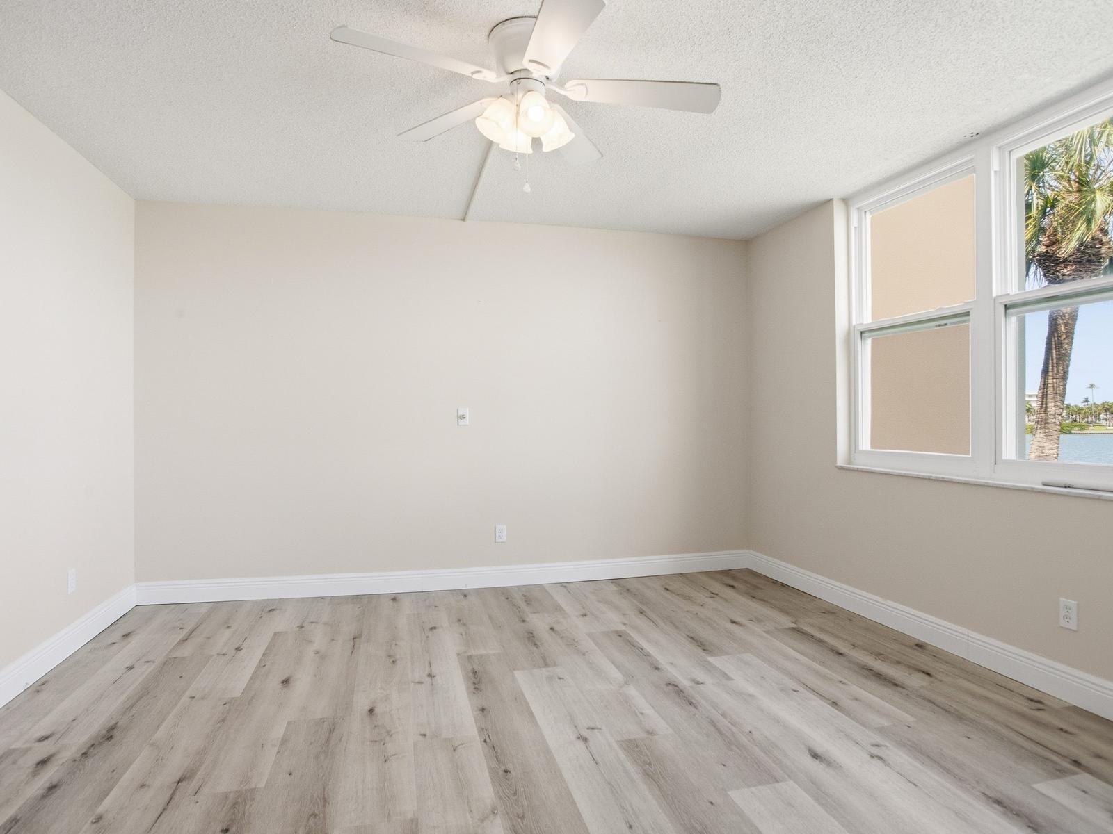7920 SUN ISLAND DR S #202, SOUTH PASADENA, FL, 33707