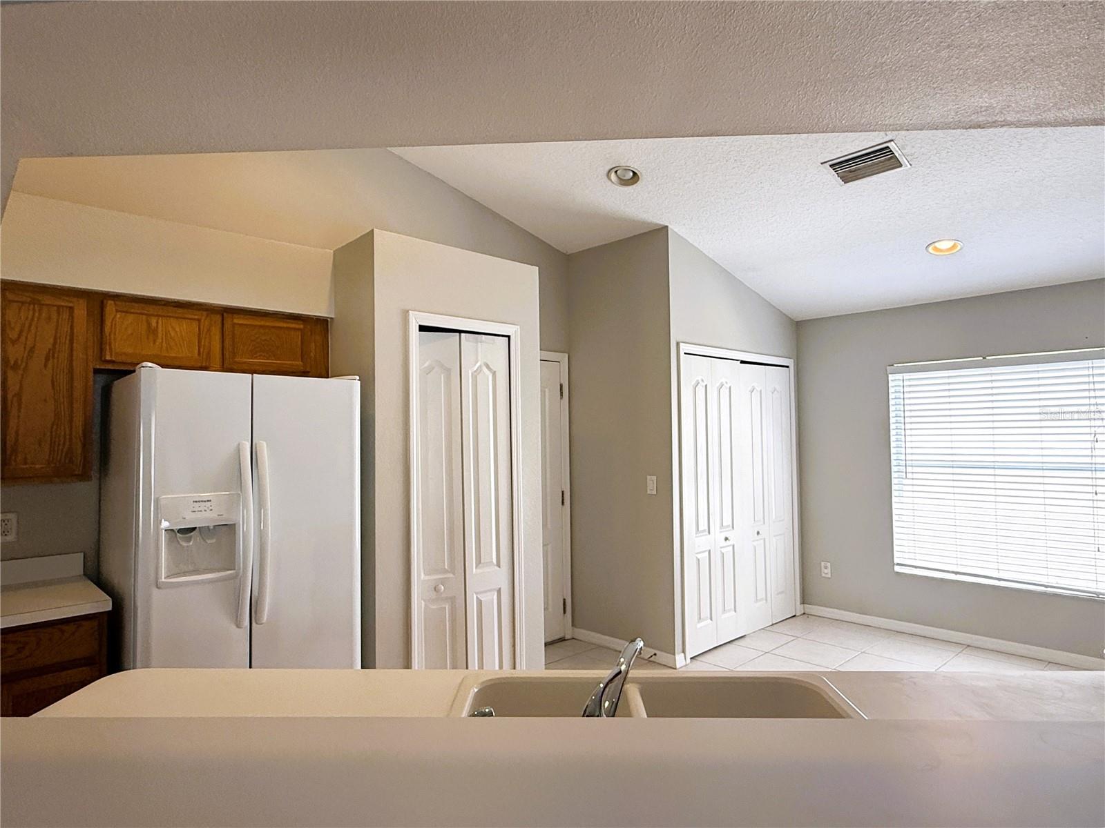 2345 ROANOKE SPRINGS DR, RUSKIN, FL, 33570