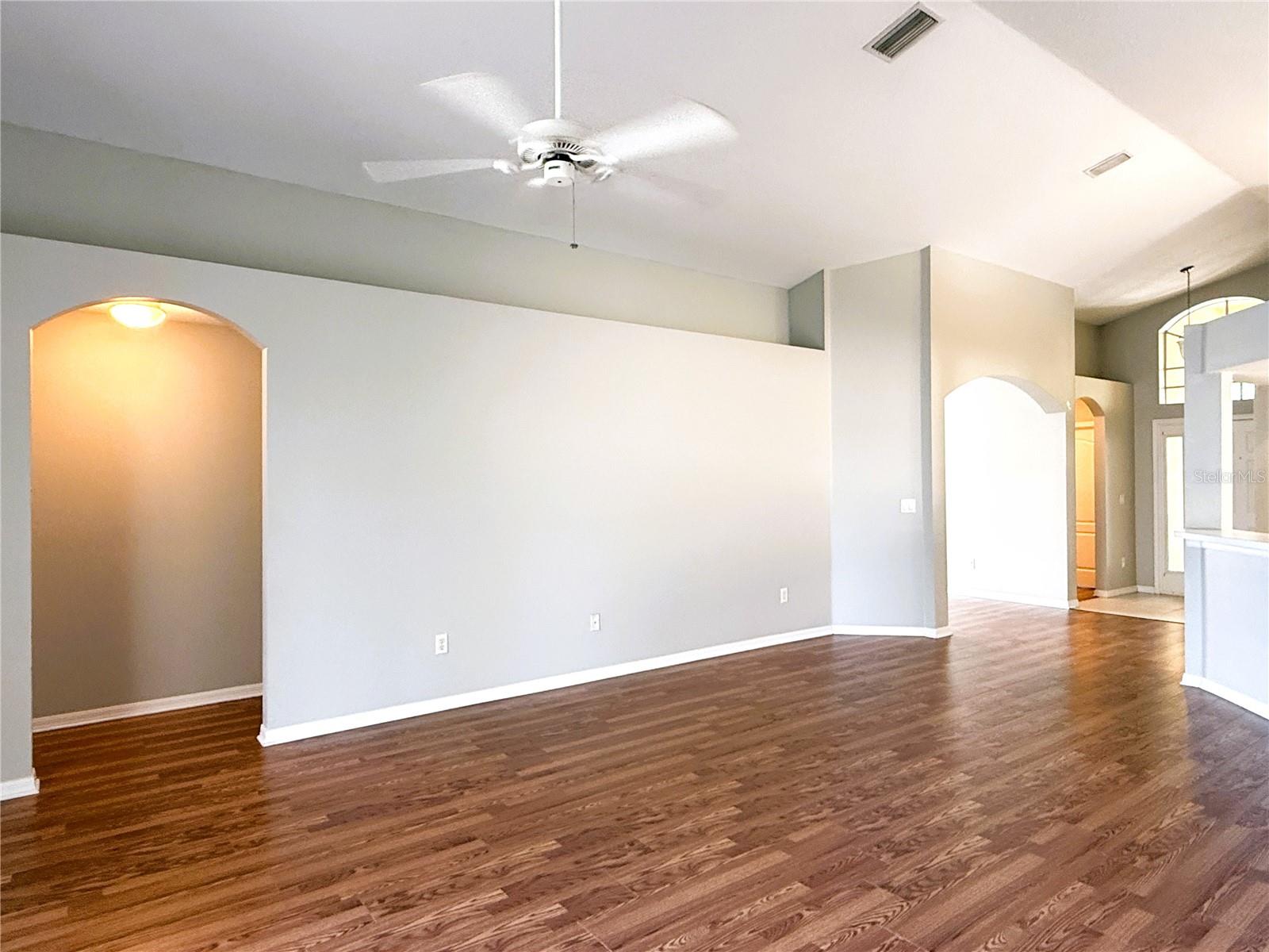 2345 ROANOKE SPRINGS DR, RUSKIN, FL, 33570