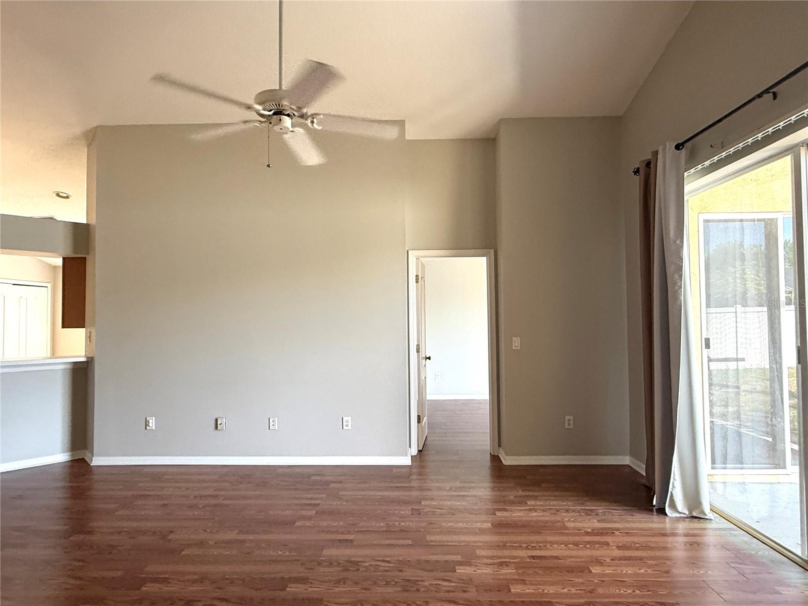 2345 ROANOKE SPRINGS DR, RUSKIN, FL, 33570