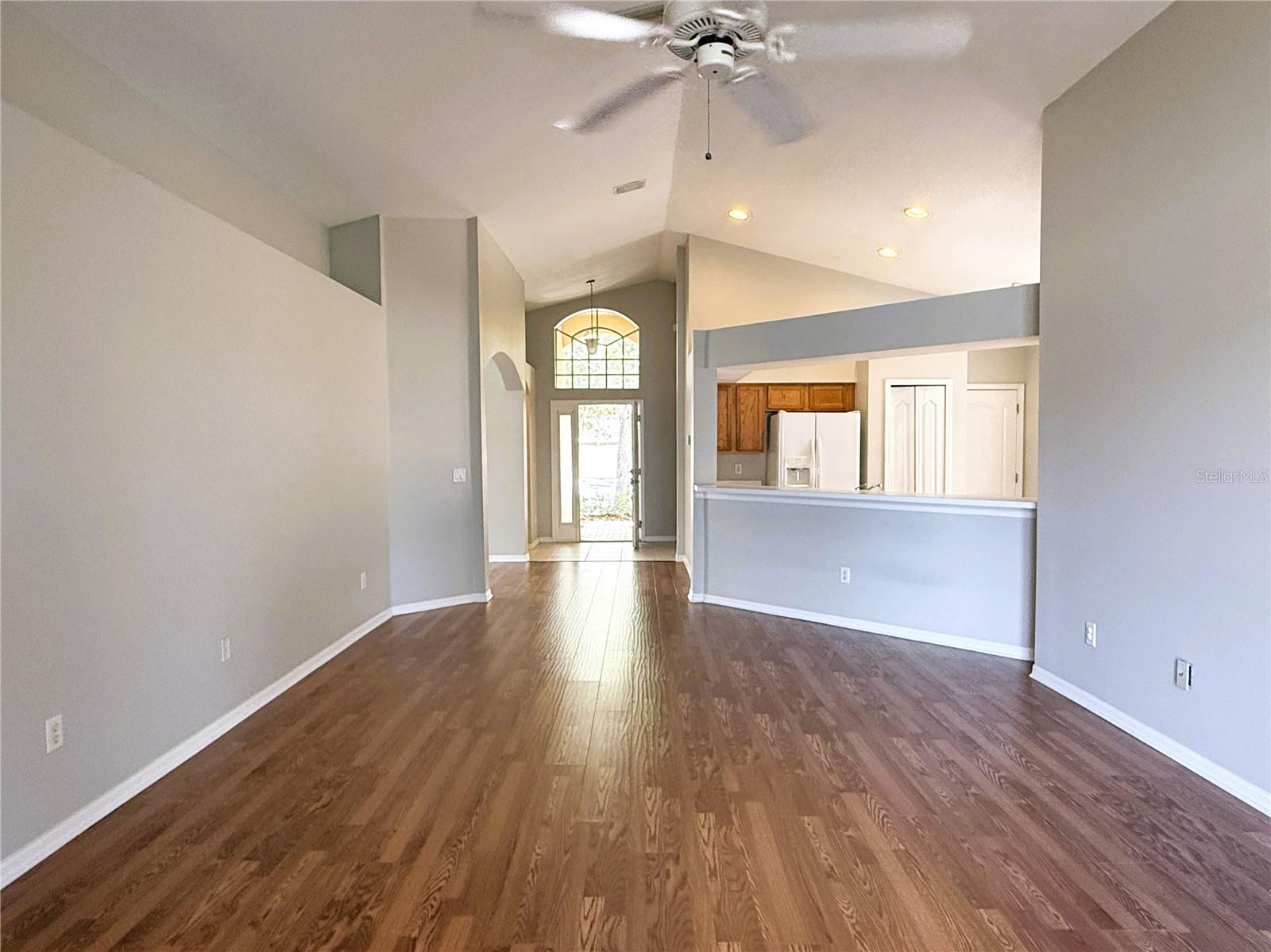 2345 ROANOKE SPRINGS DR, RUSKIN, FL, 33570