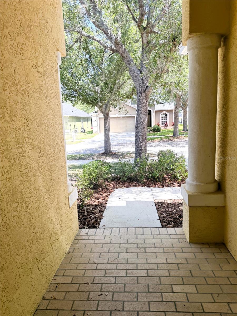 2345 ROANOKE SPRINGS DR, RUSKIN, FL, 33570