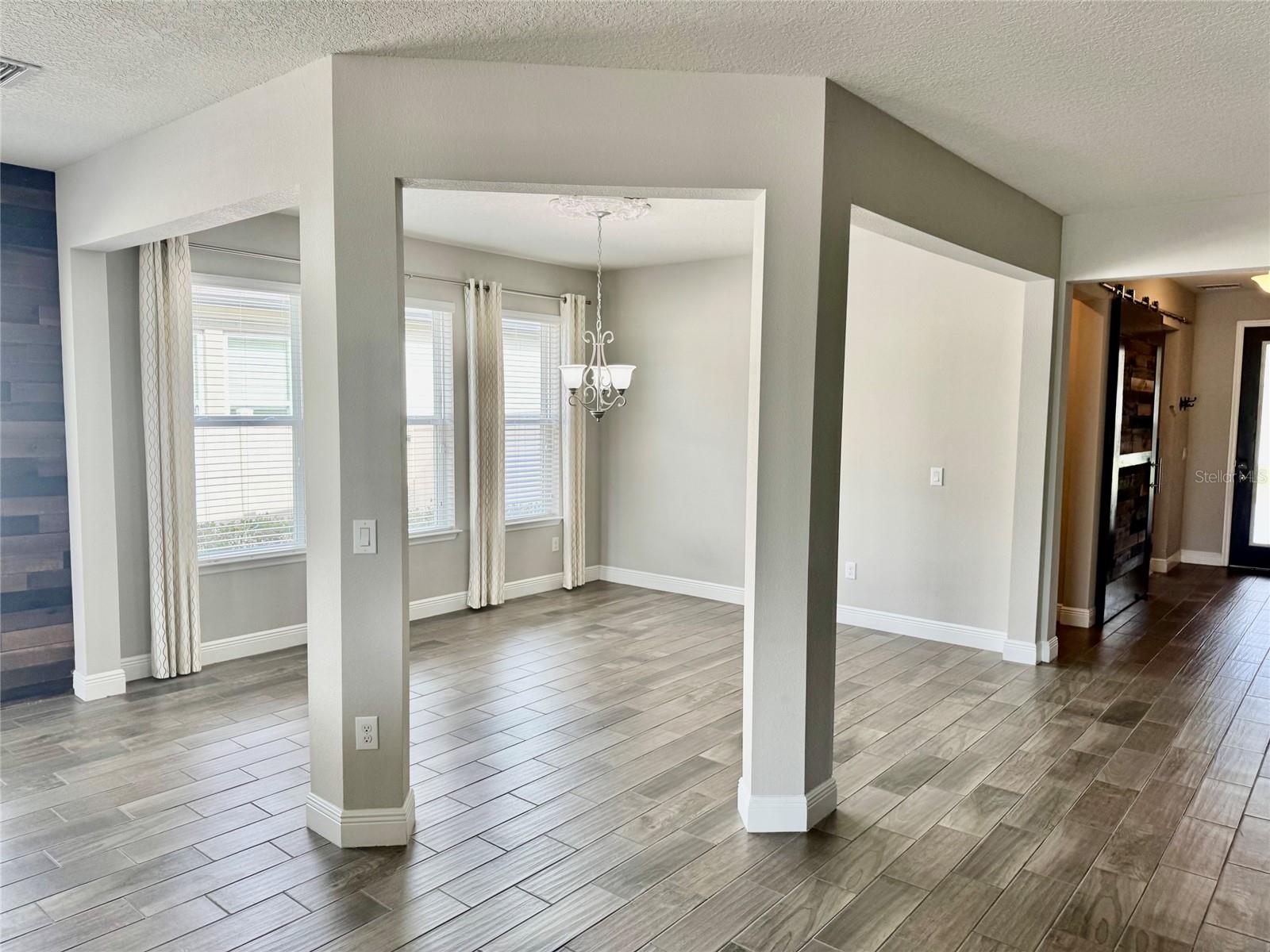 18233 ROSEATE DR, LUTZ, FL, 33558