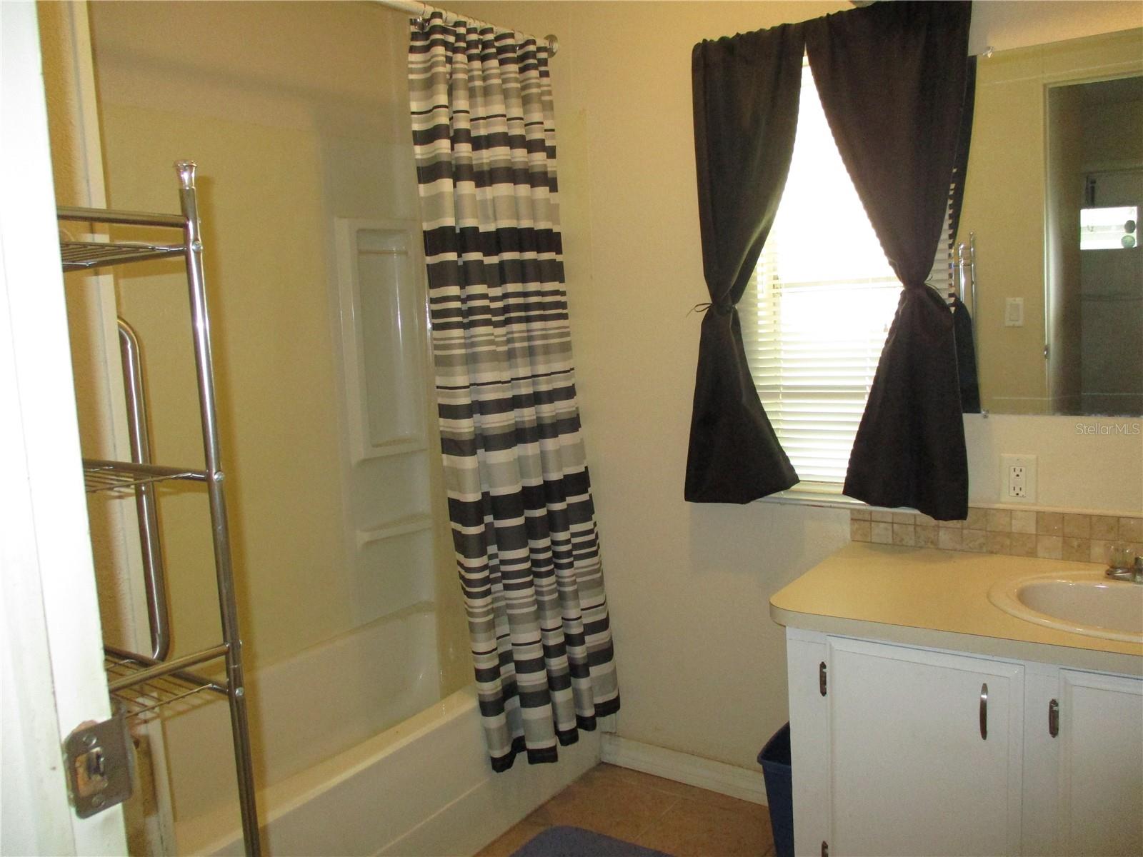 92 ROSALIE OAKS BLVD, LAKE WALES, FL, 33898