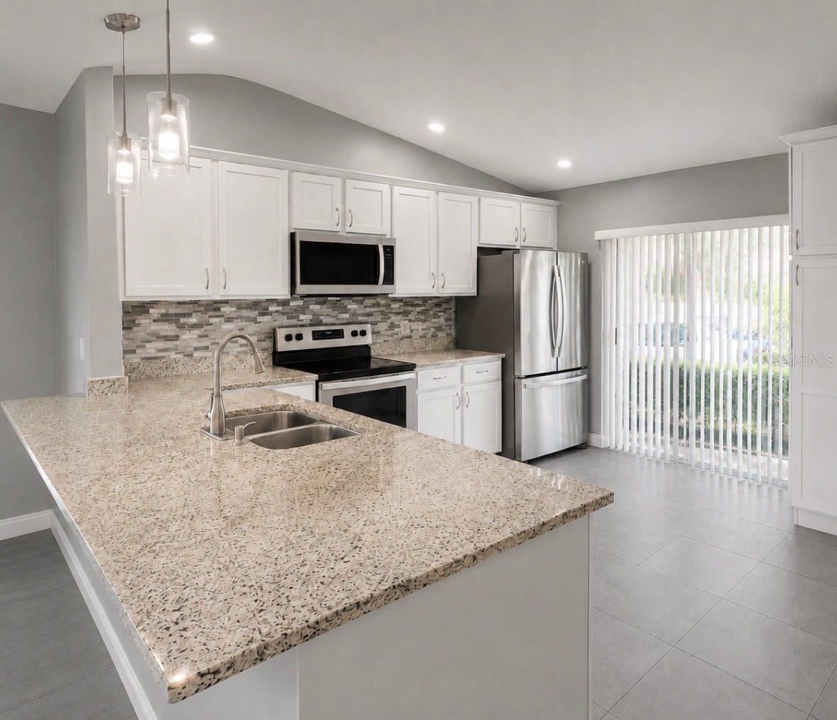 925 PEBBLE CREEK CIR, ORLANDO, FL, 32824