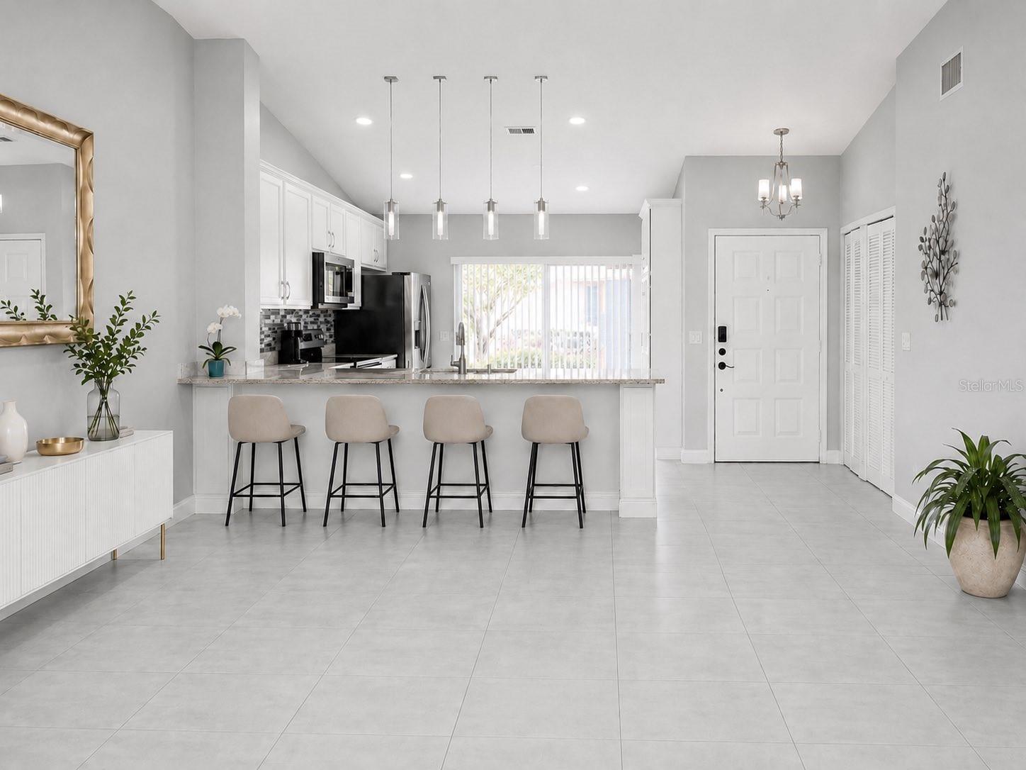 925 PEBBLE CREEK CIR, ORLANDO, FL, 32824