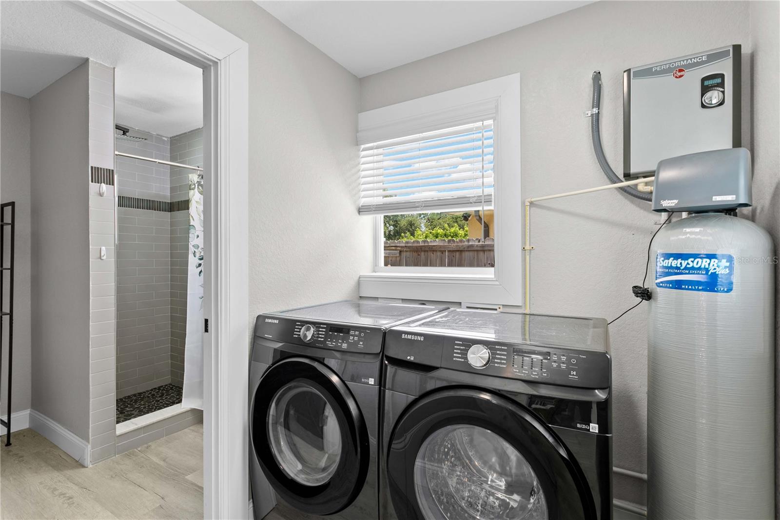 520 LAKE MAGGIORE BLVD S, ST PETERSBURG, FL, 33705
