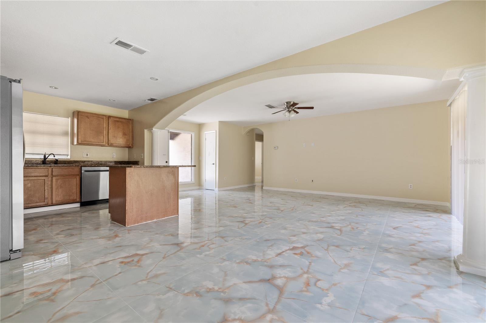 8517 RENALD BLVD, TAMPA, FL, 33637