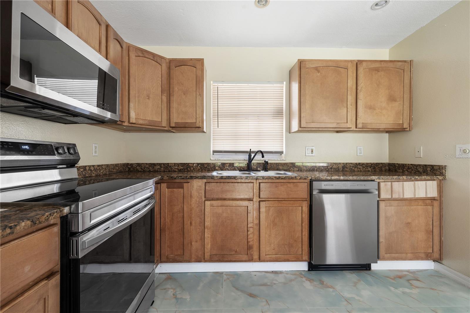 8517 RENALD BLVD, TAMPA, FL, 33637
