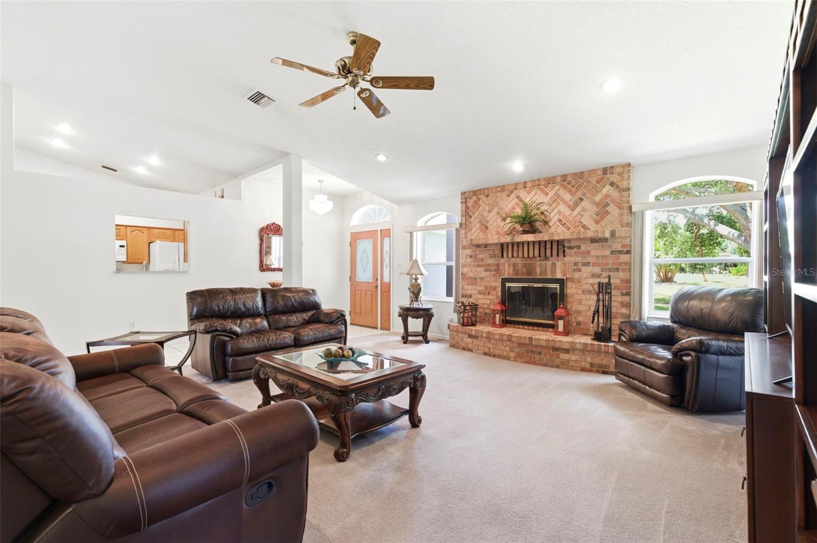 30 GLADES AVE, TARPON SPRINGS, FL, 34689