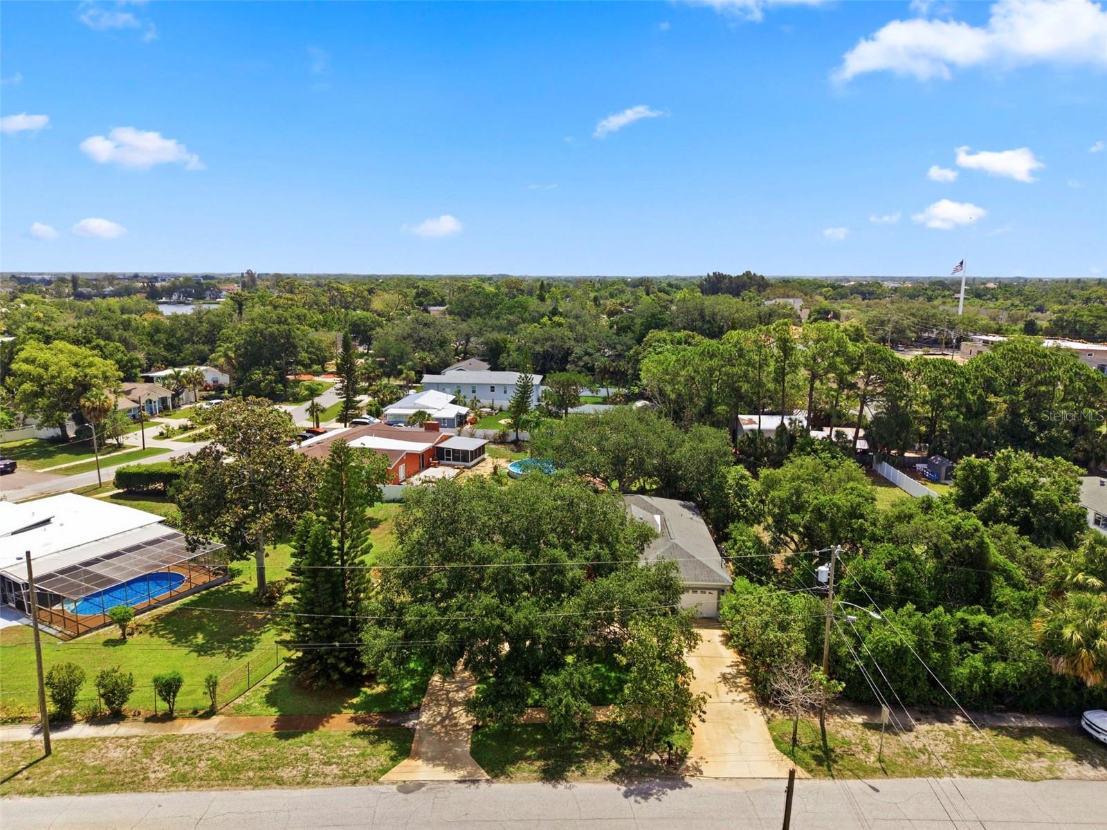 30 GLADES AVE, TARPON SPRINGS, FL, 34689