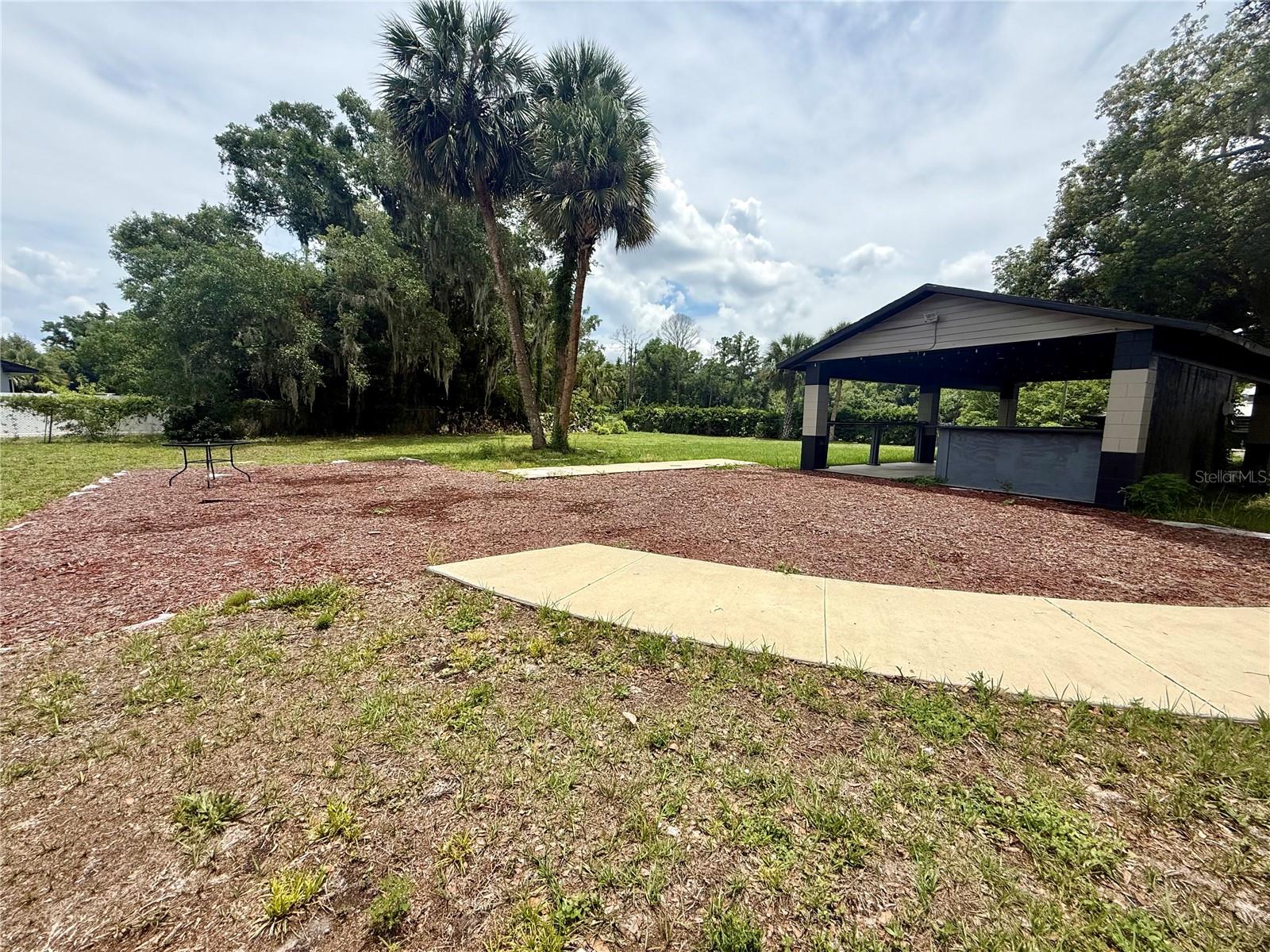 E BATES AVE, EUSTIS, FL, 32726
