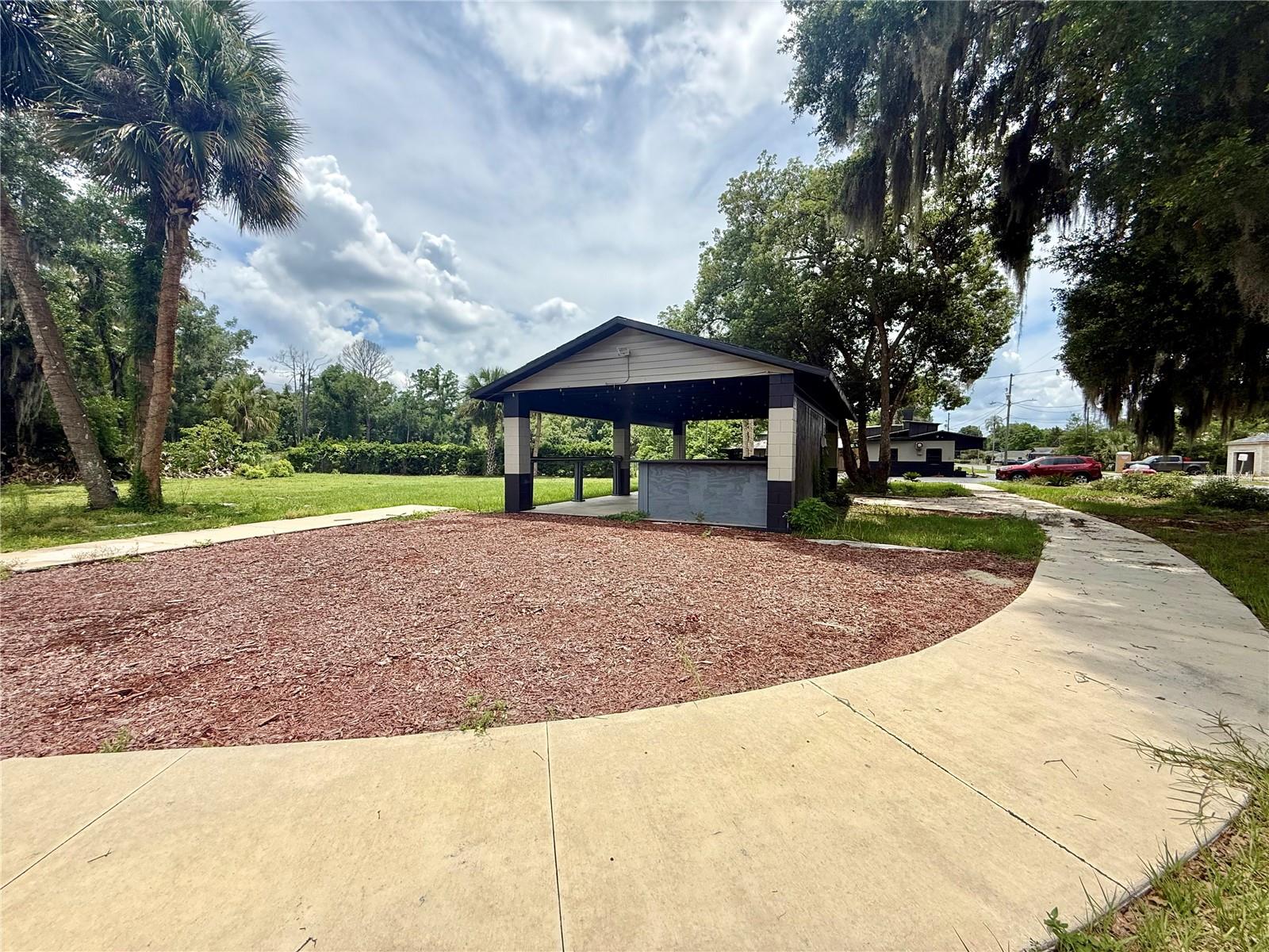 E BATES AVE, EUSTIS, FL, 32726