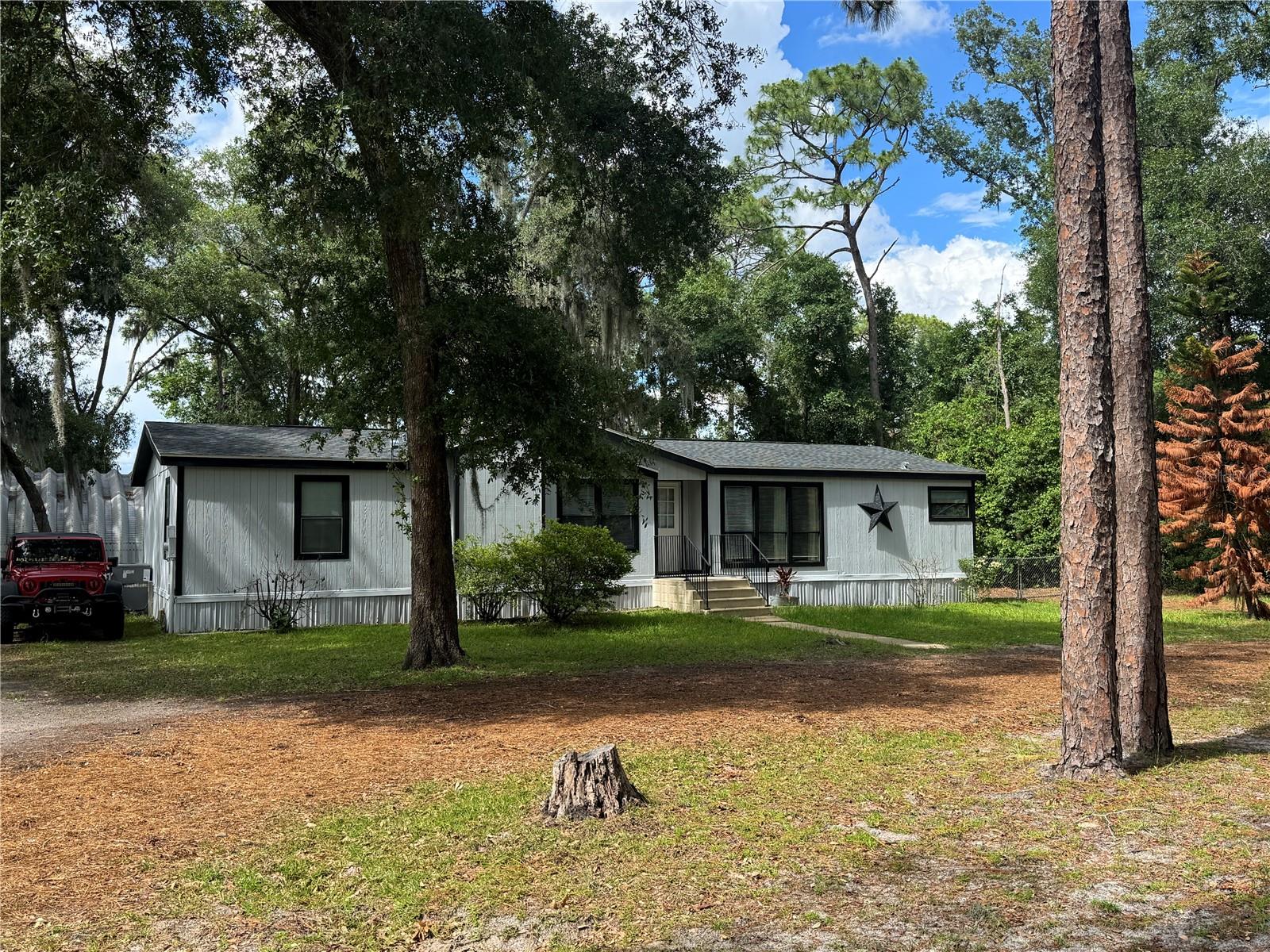 21247 ORANGE CT, MOUNT DORA, FL, 32757