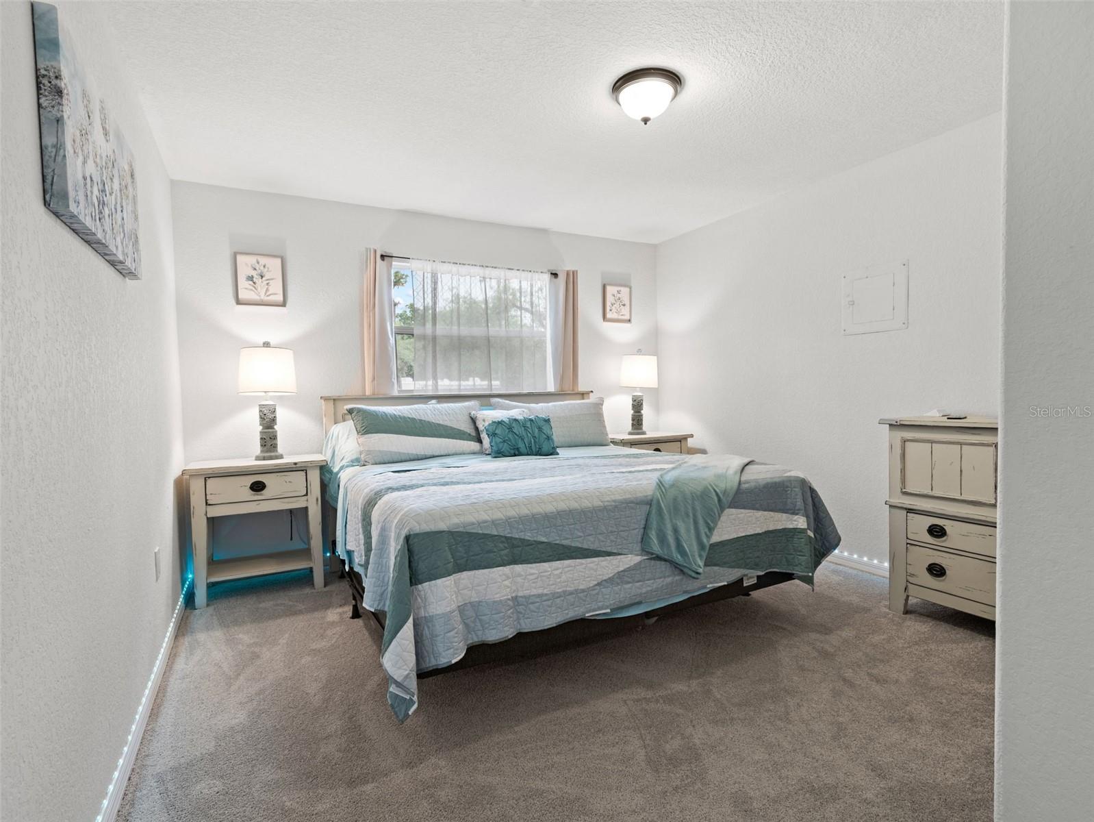7206 SCHERING ST, WEEKI WACHEE, FL, 34613
