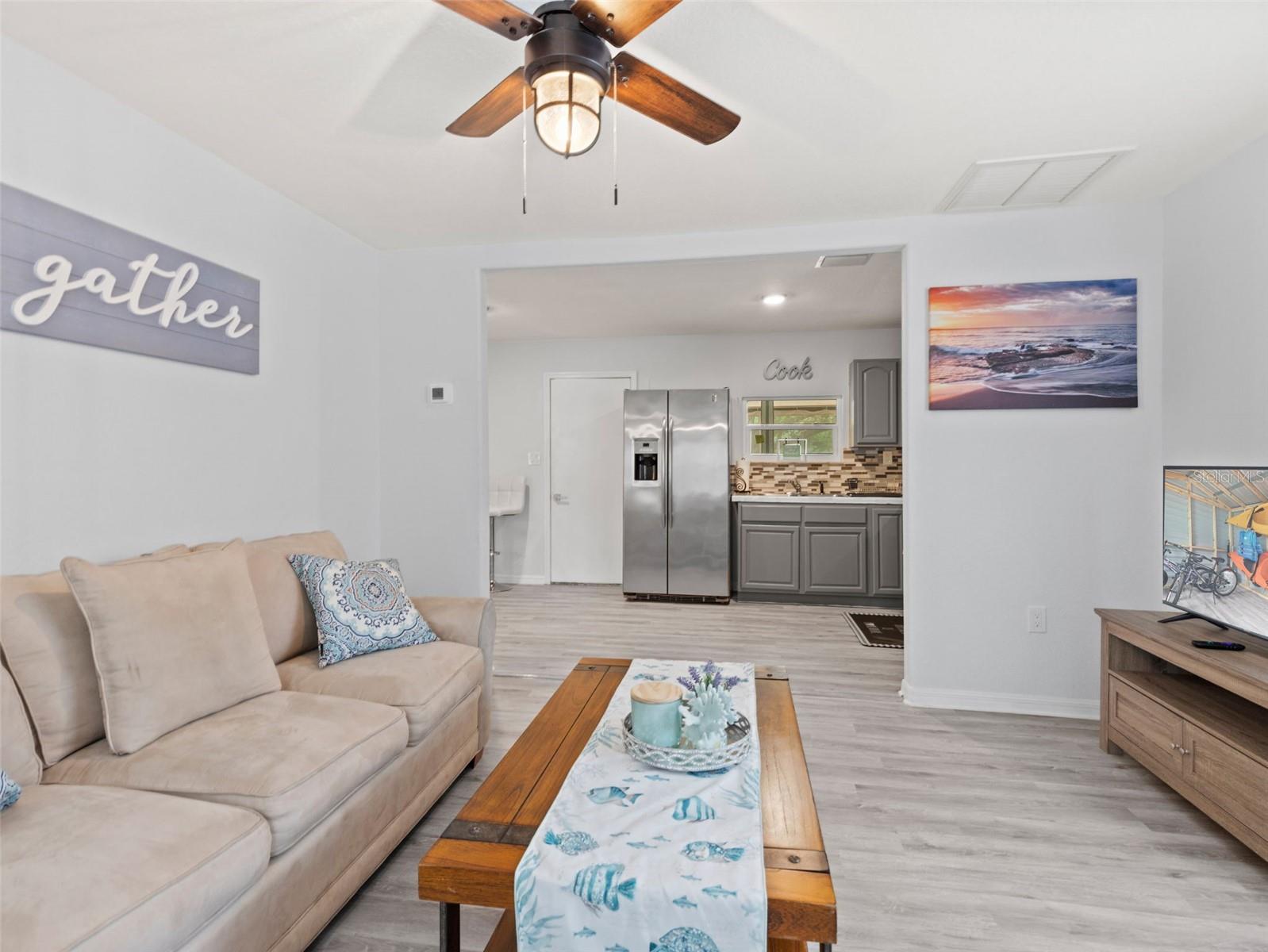 7206 SCHERING ST, WEEKI WACHEE, FL, 34613