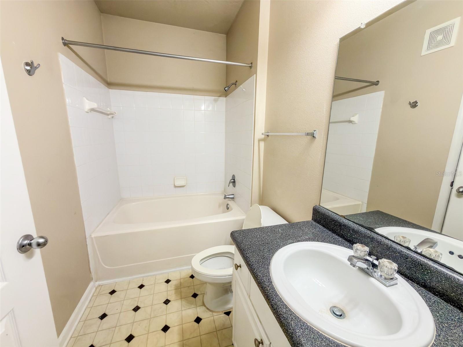 8818 VILLA VIEW CIR #204, ORLANDO, FL, 32821