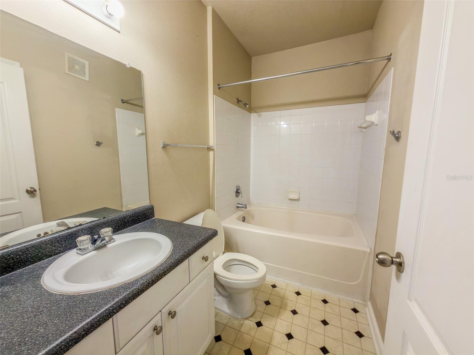 8818 VILLA VIEW CIR #204, ORLANDO, FL, 32821