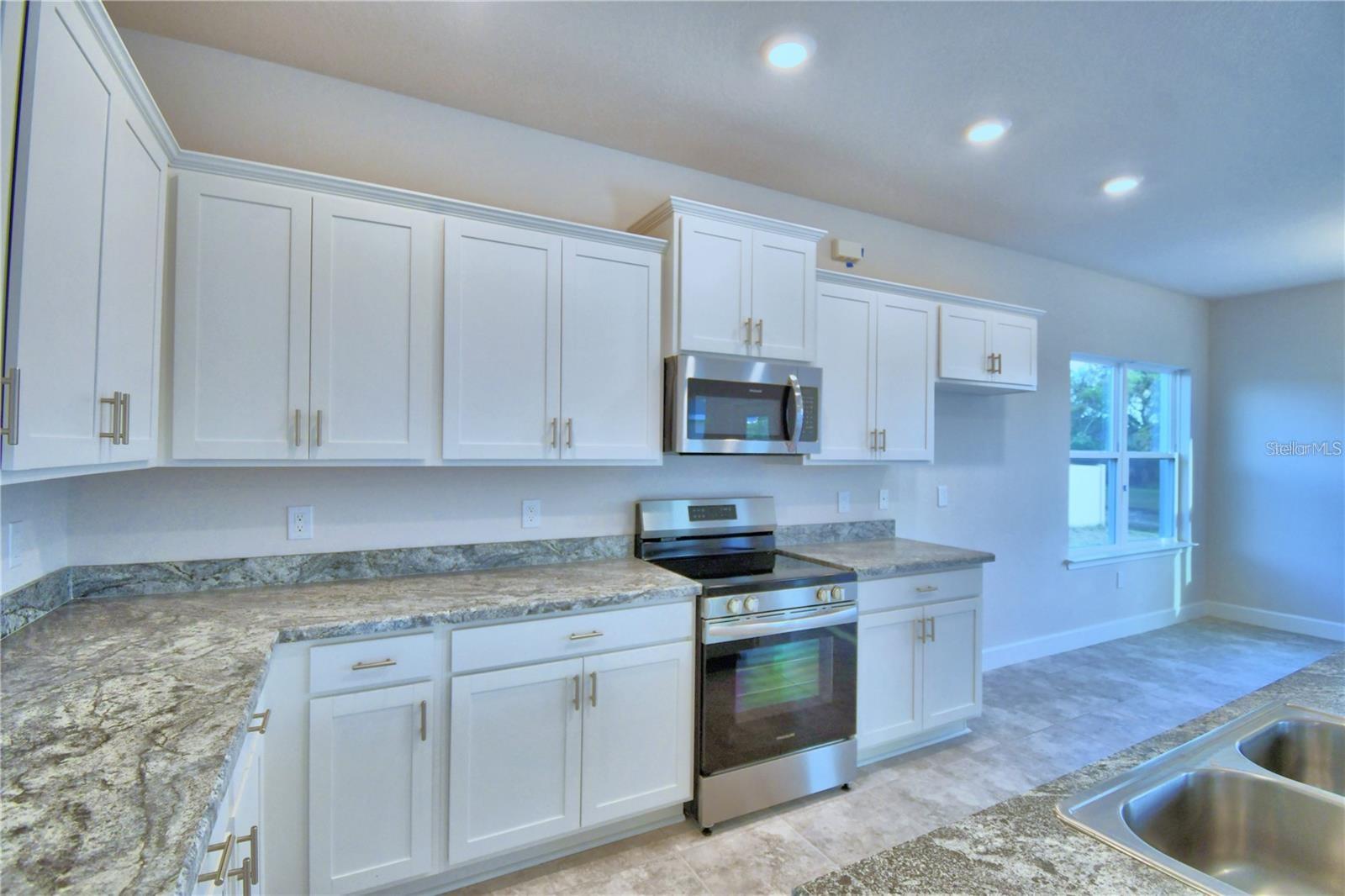 906 SOFIA LN, DAVENPORT, FL, 33837