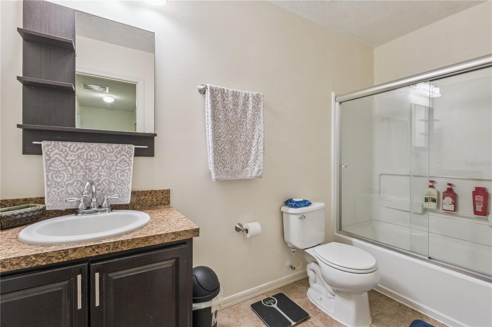 1572 AUBURN HILLS CT, TAVARES, FL, 32778